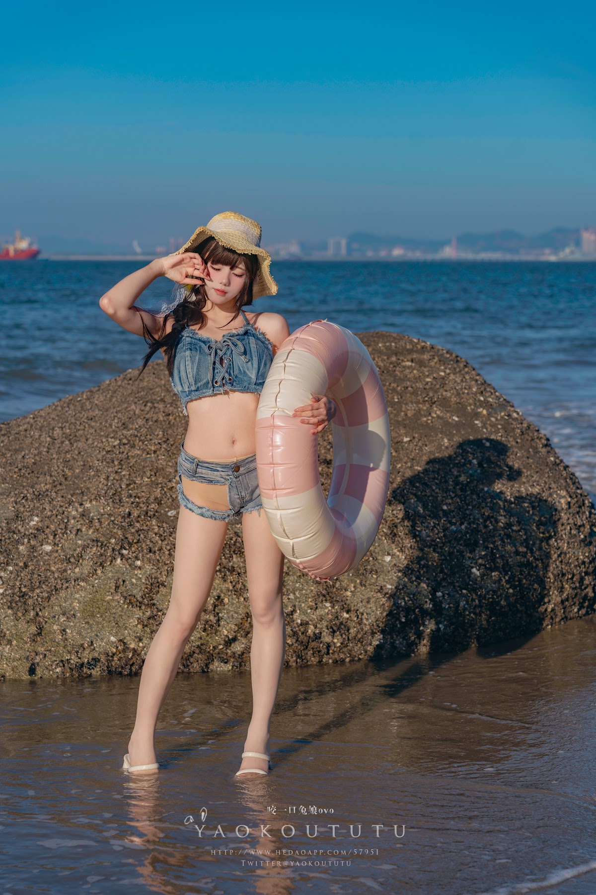 Coser@黏黏团子兔 – 海の夏日 Shotgun - P45