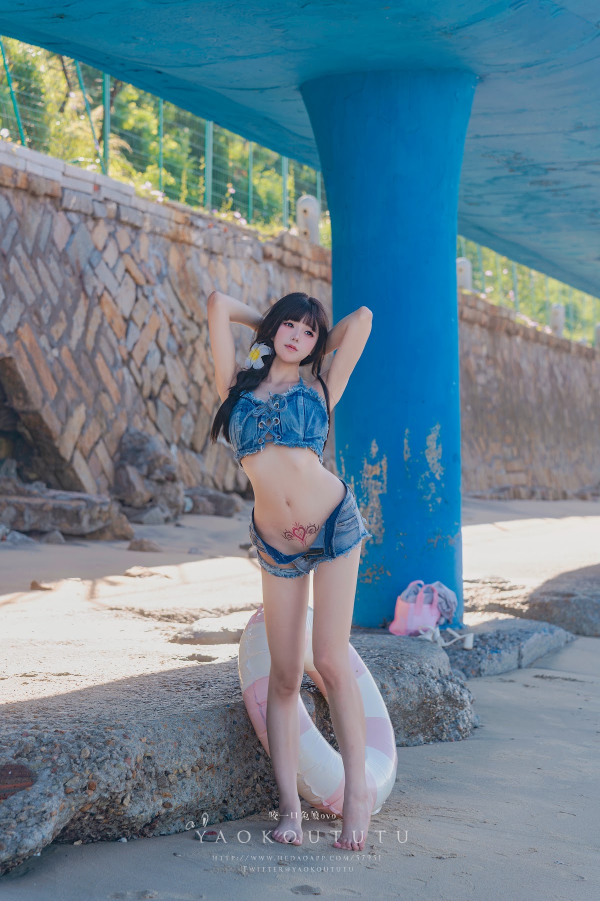 Coser@黏黏团子兔 – 海の夏日 Shotgun - P46
