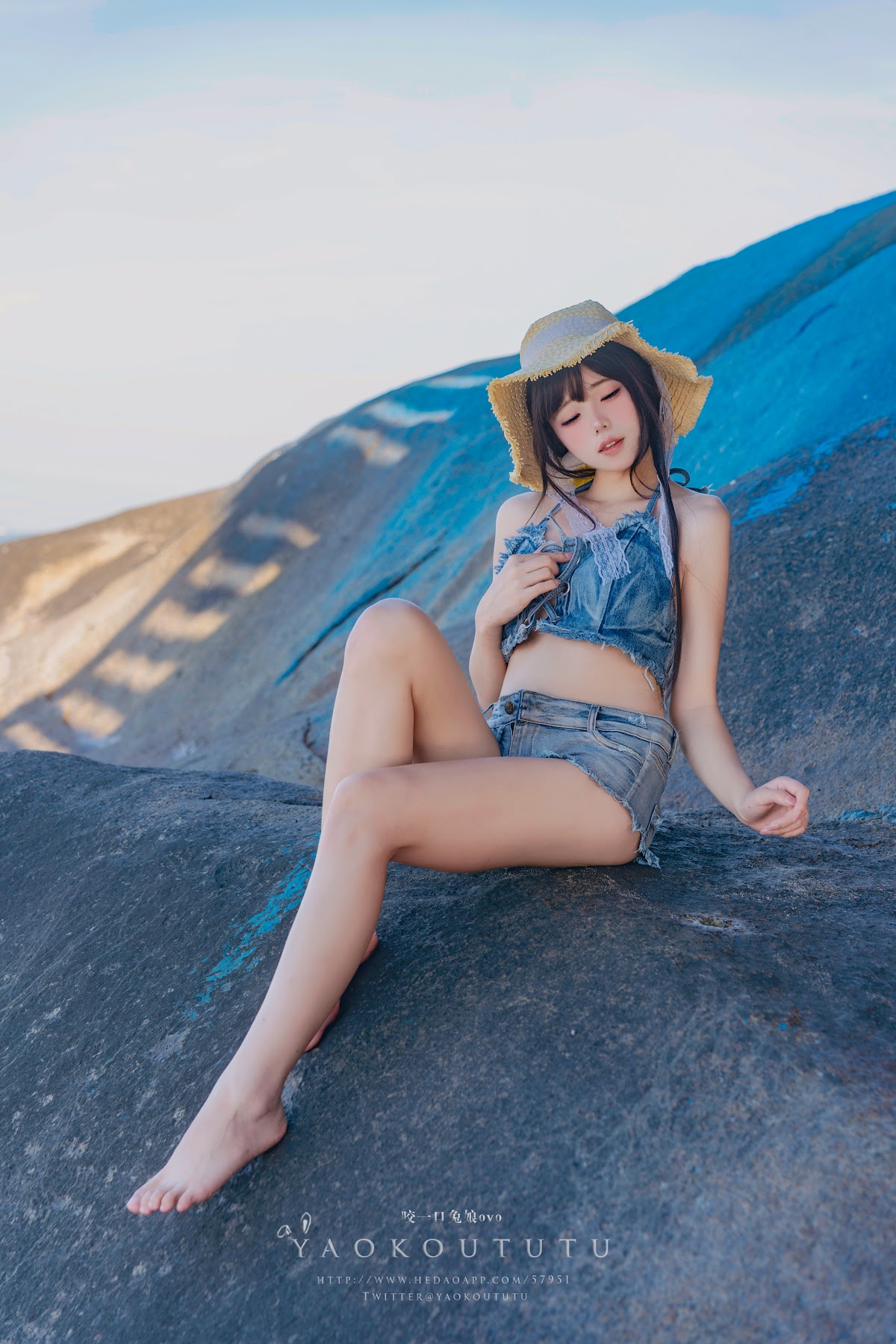 Coser@黏黏团子兔 – 海の夏日 Shotgun - P58