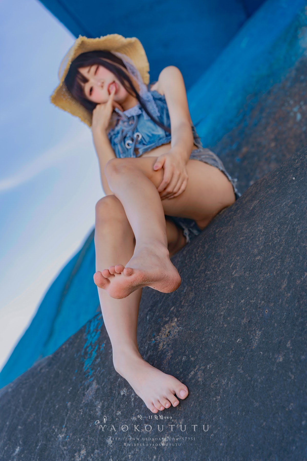 Coser@黏黏团子兔 – 海の夏日 Shotgun - P59