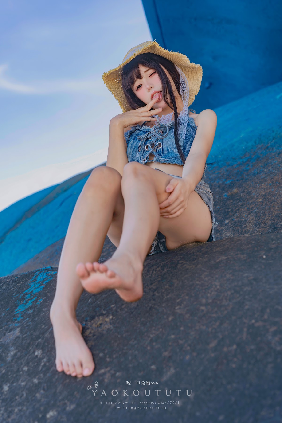 Coser@黏黏团子兔 – 海の夏日 Shotgun - P60