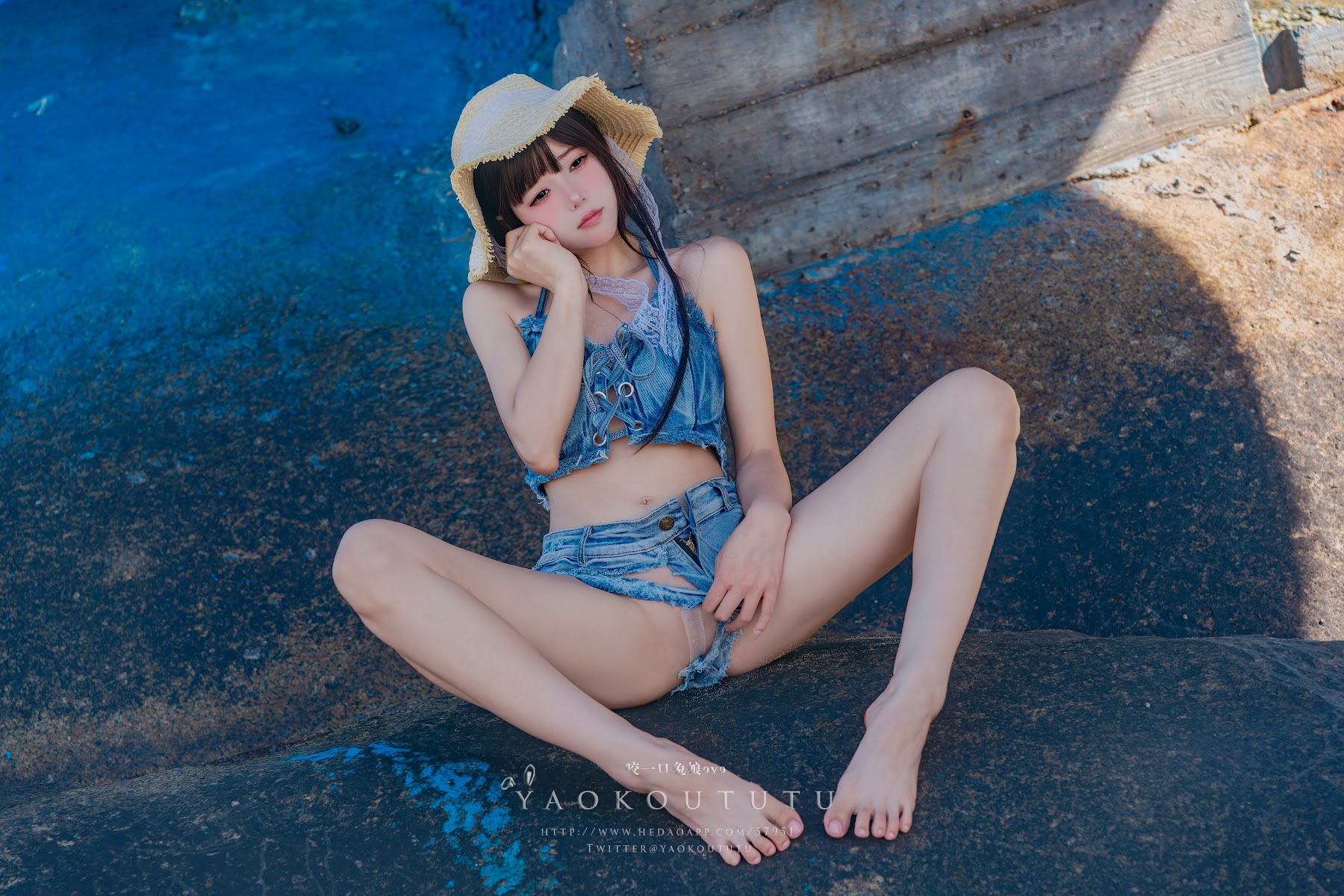 Coser@黏黏团子兔 – 海の夏日 Shotgun - P63