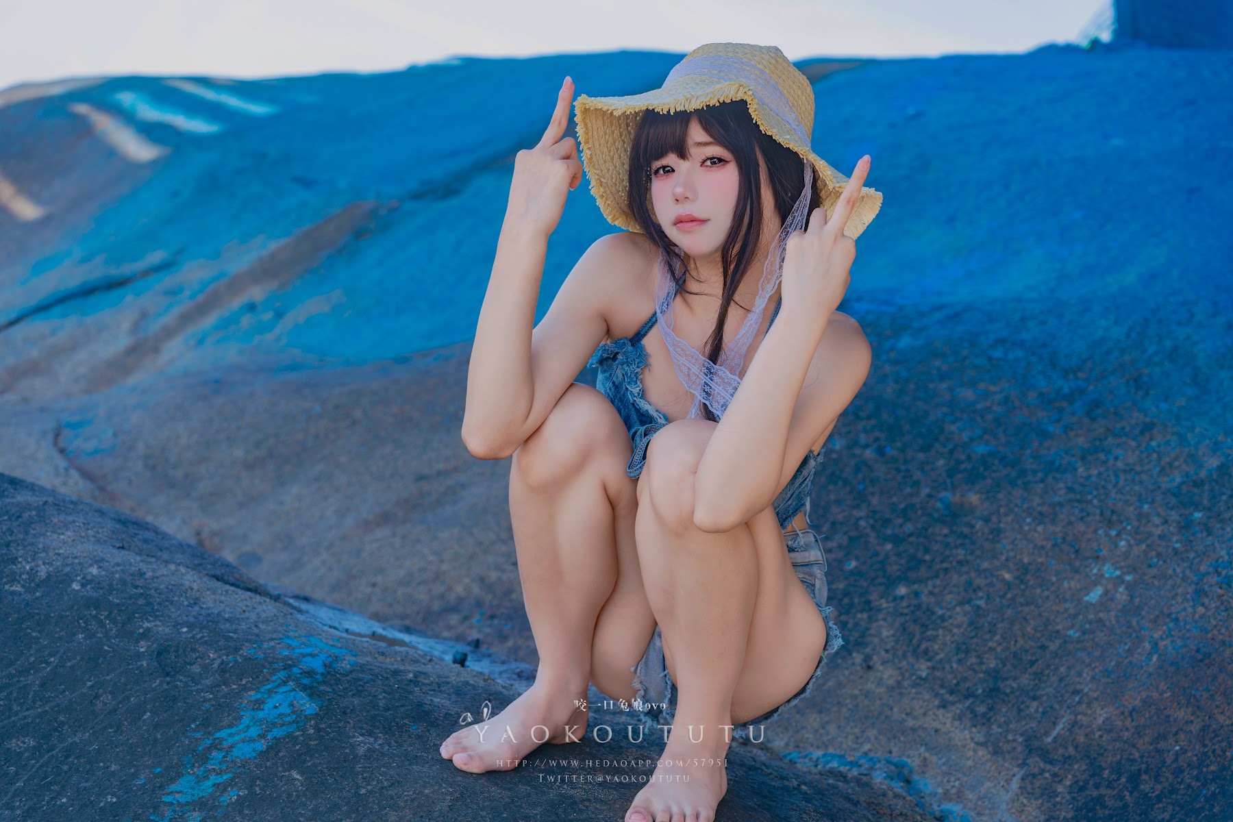 Coser@黏黏团子兔 – 海の夏日 Shotgun - P69