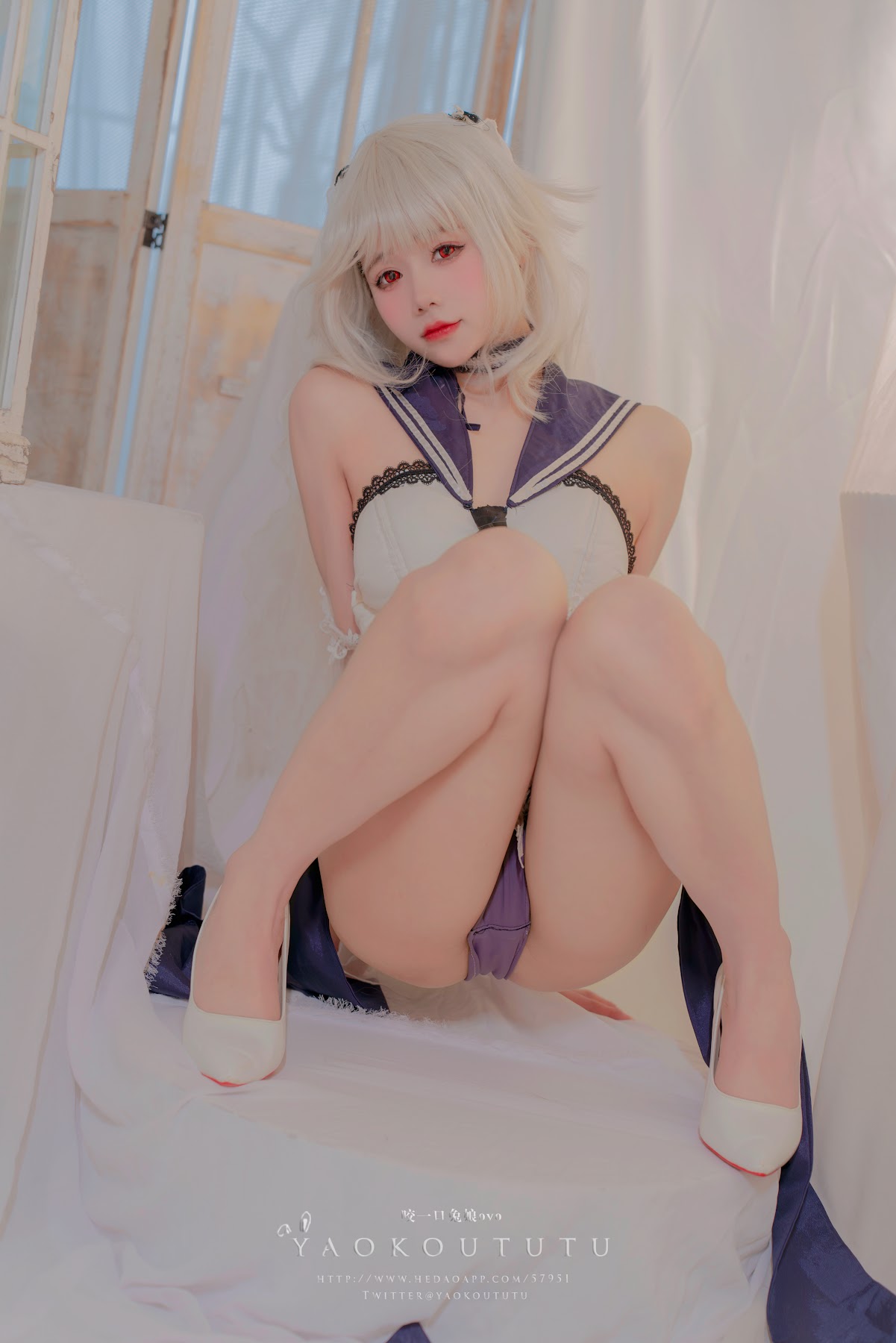 Coser@黏黏团子兔 – 梳妆的大小姐 – 可畏 - P17