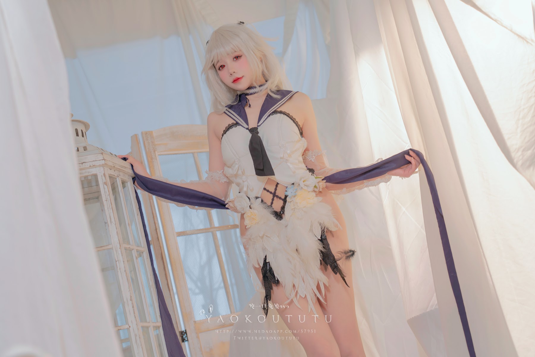 Coser@黏黏团子兔 – 梳妆的大小姐 – 可畏 - P19