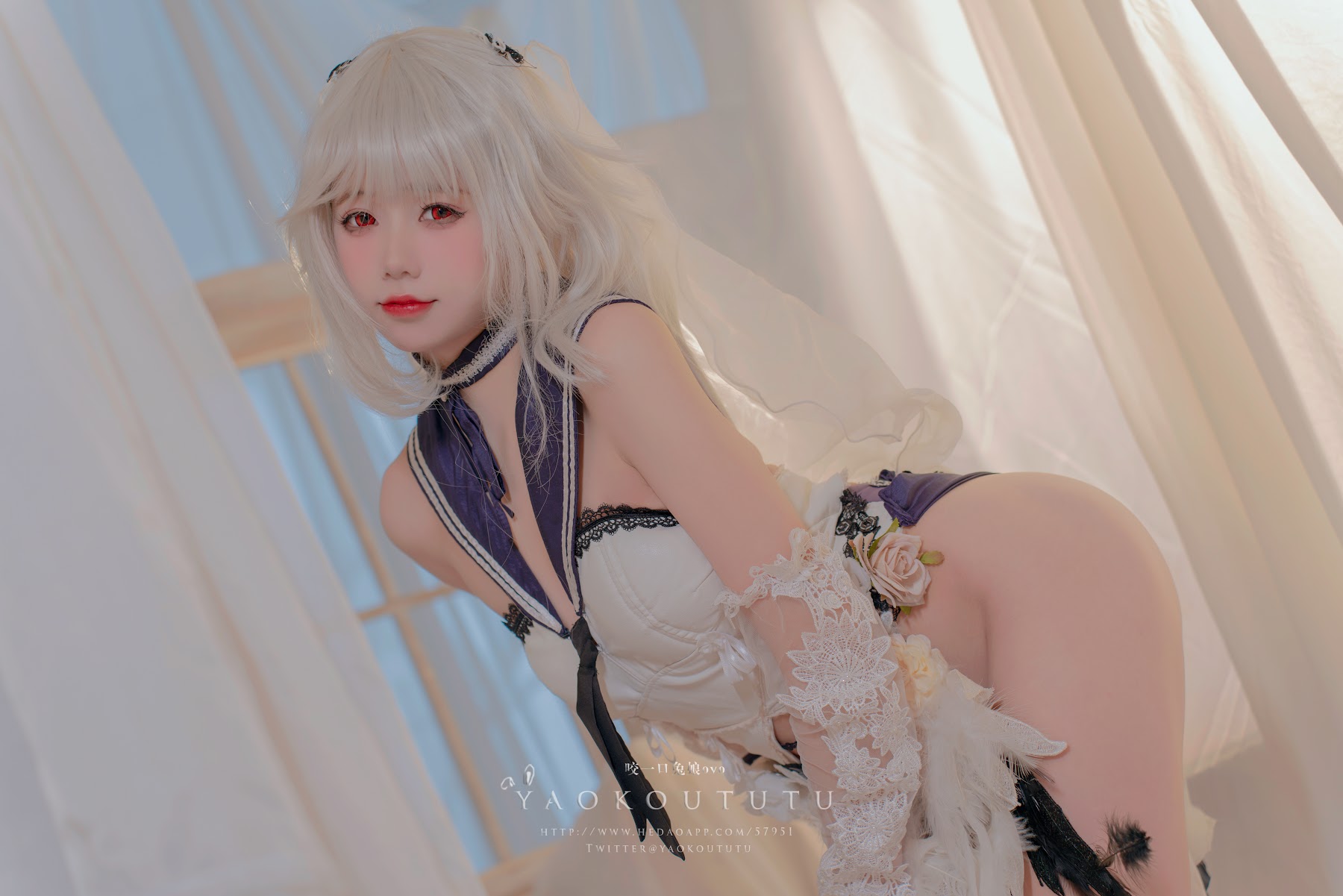 Coser@黏黏团子兔 – 梳妆的大小姐 – 可畏 - P25