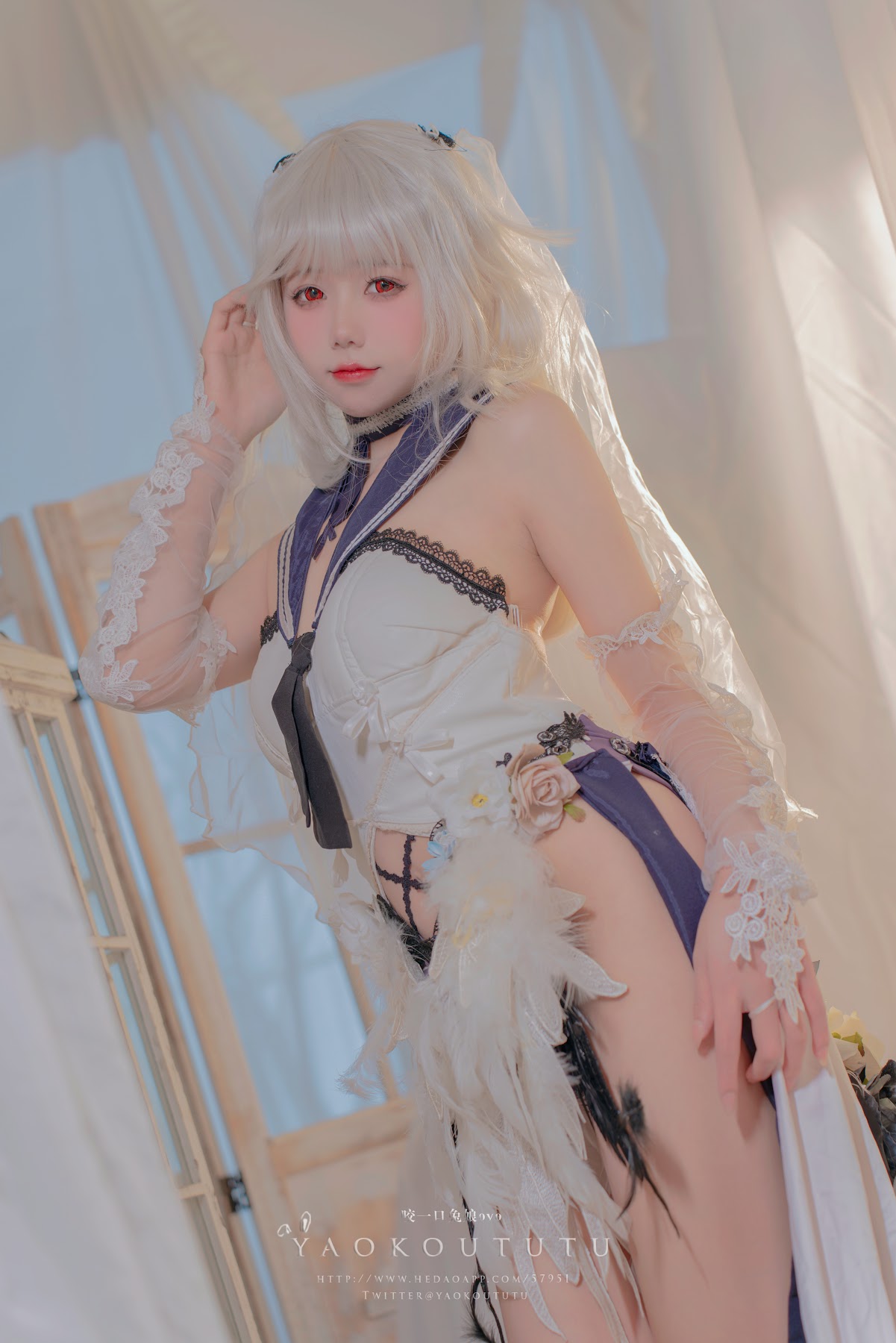 Coser@黏黏团子兔 – 梳妆的大小姐 – 可畏 - P28