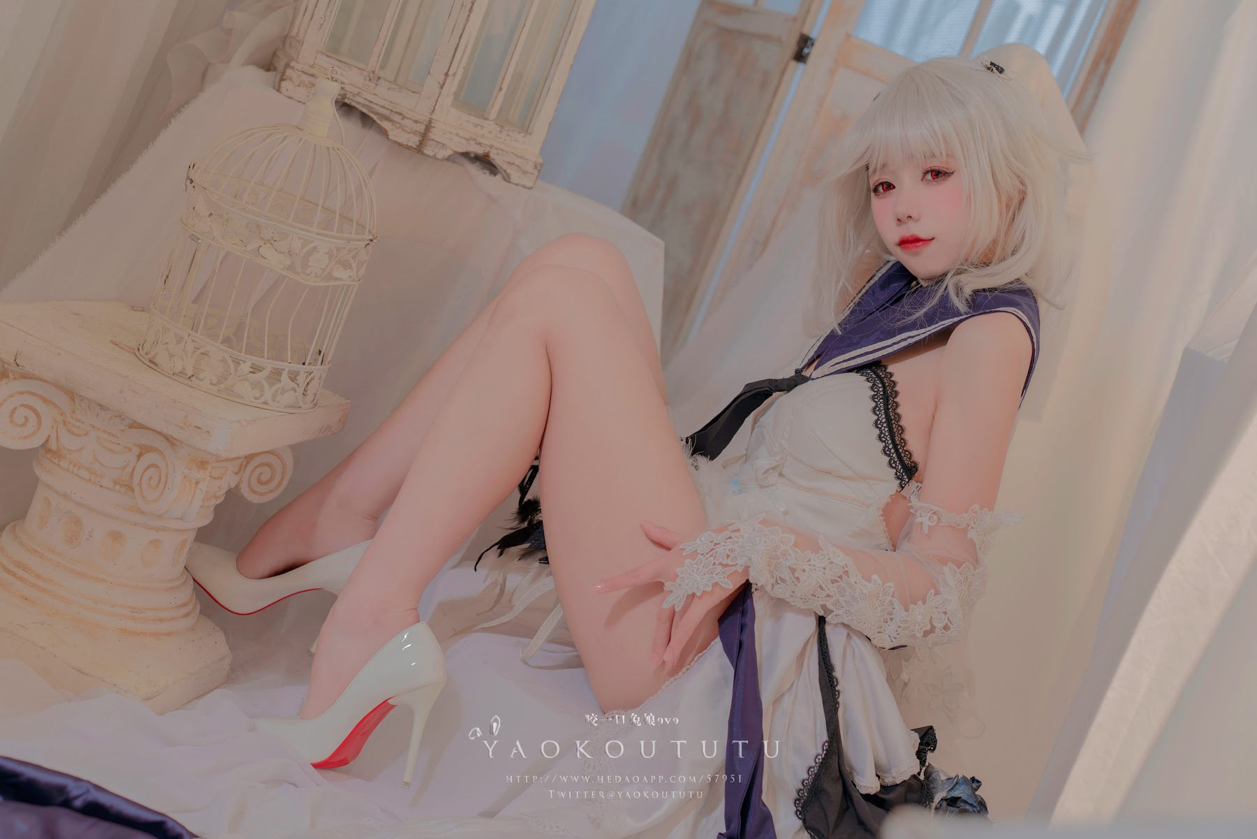 Coser@黏黏团子兔 – 梳妆的大小姐 – 可畏 - P31