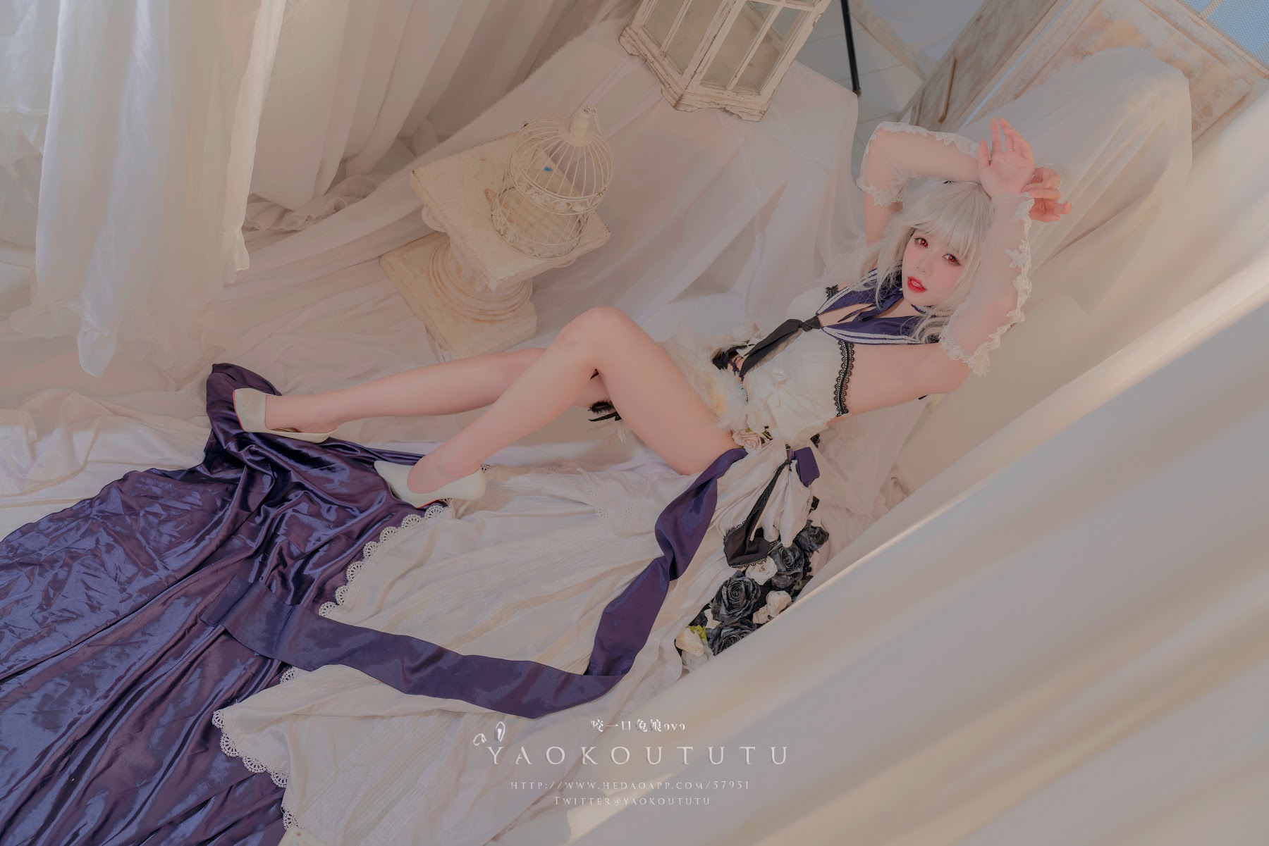 Coser@黏黏团子兔 – 梳妆的大小姐 – 可畏 - P33