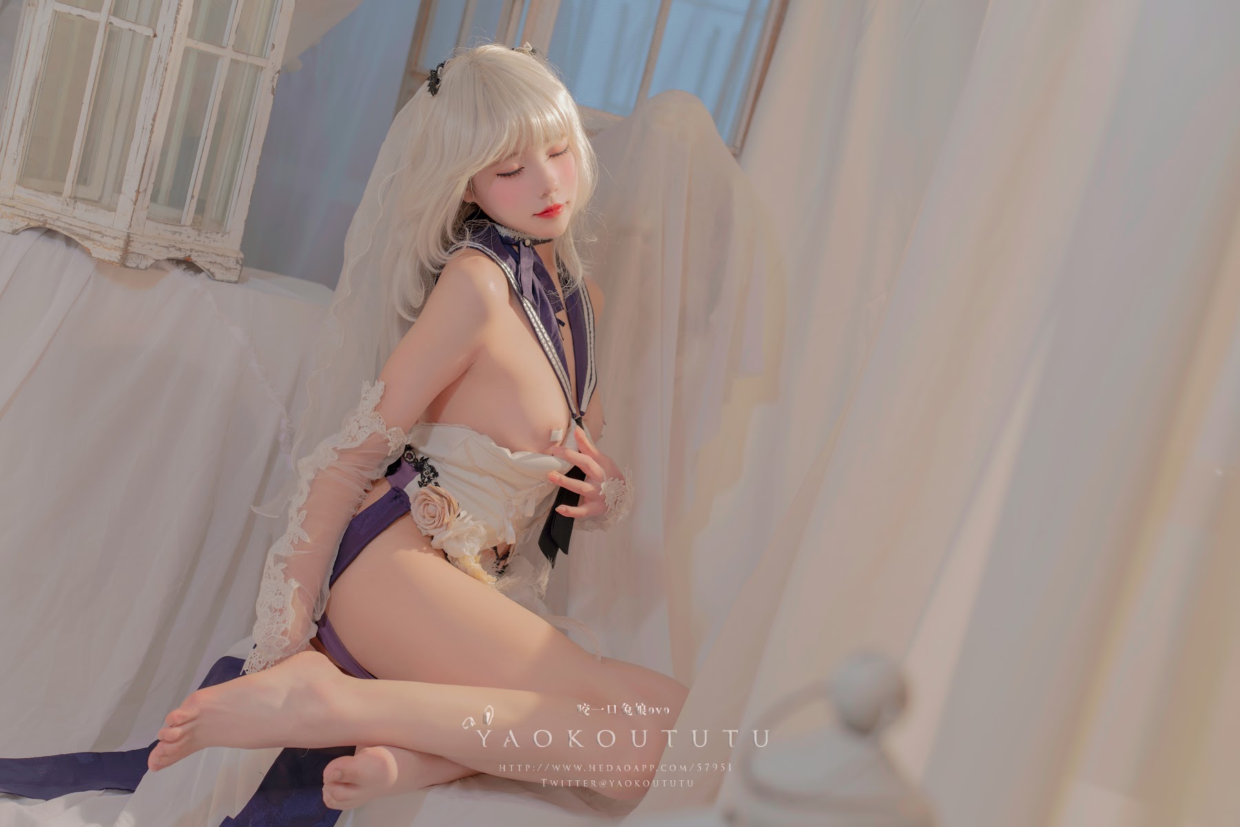 Coser@黏黏团子兔 – 梳妆的大小姐 – 可畏 - P34