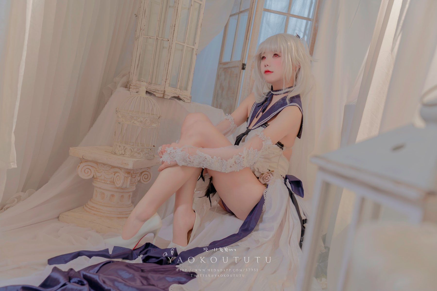 Coser@黏黏团子兔 – 梳妆的大小姐 – 可畏 - P39