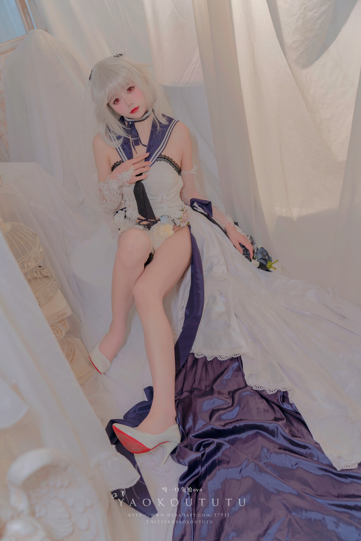 Coser@黏黏团子兔 – 梳妆的大小姐 – 可畏 - P41