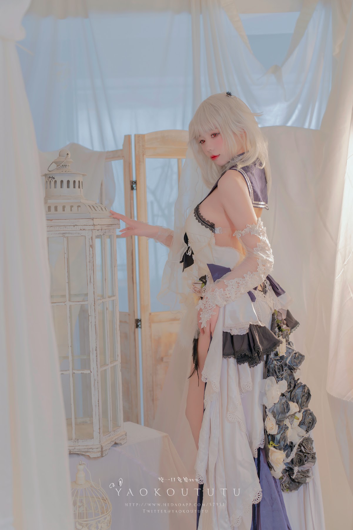 Coser@黏黏团子兔 – 梳妆的大小姐 – 可畏 - P47