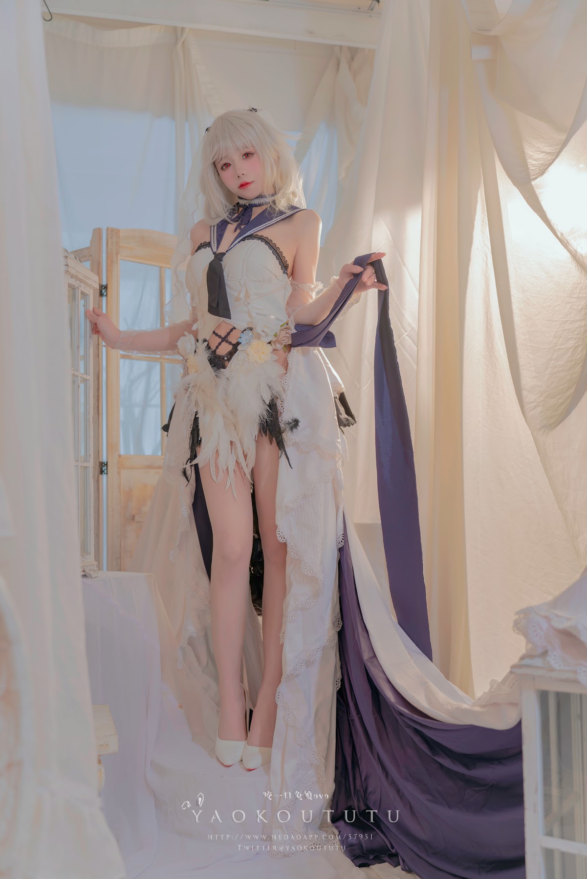 Coser@黏黏团子兔 – 梳妆的大小姐 – 可畏 - P51