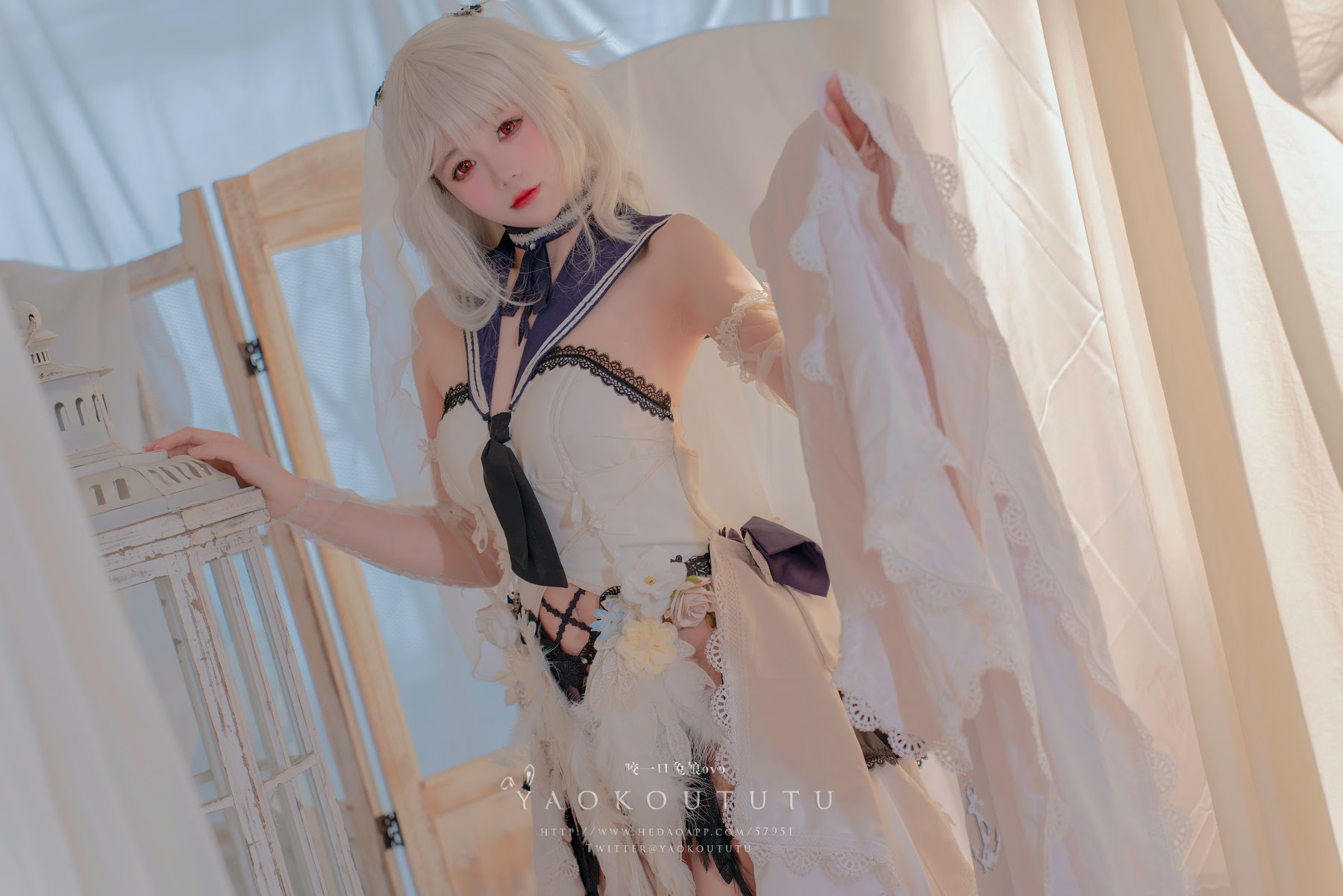 Coser@黏黏团子兔 – 梳妆的大小姐 – 可畏 - P53