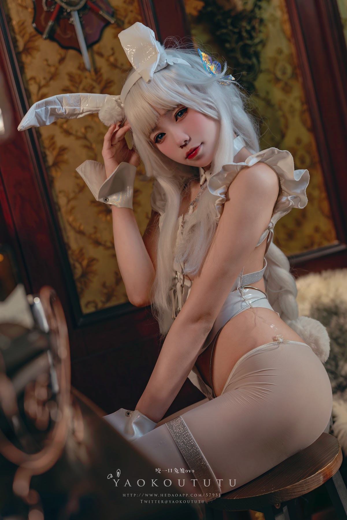 Coser@黏黏团子兔 – 恶毒酒吧 - P9