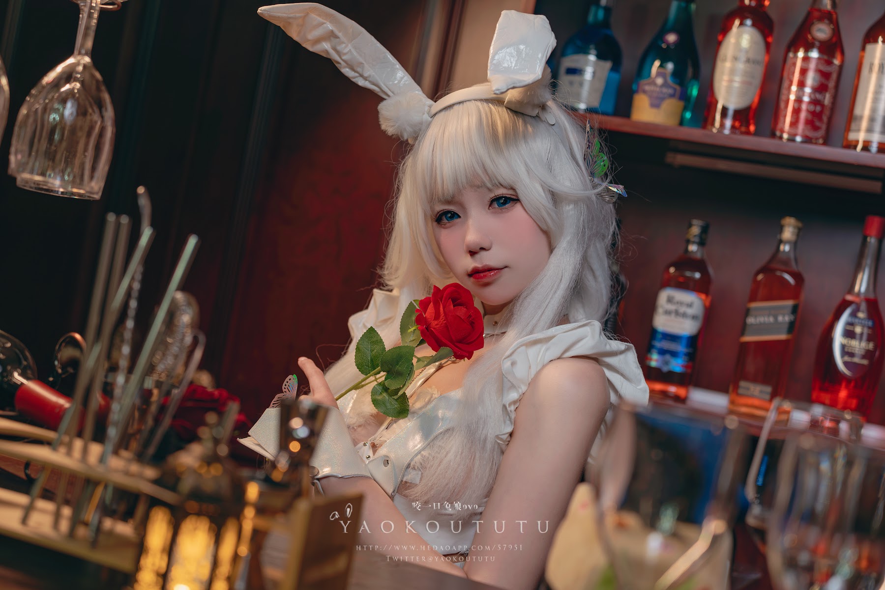 Coser@黏黏团子兔 – 恶毒酒吧 - P2
