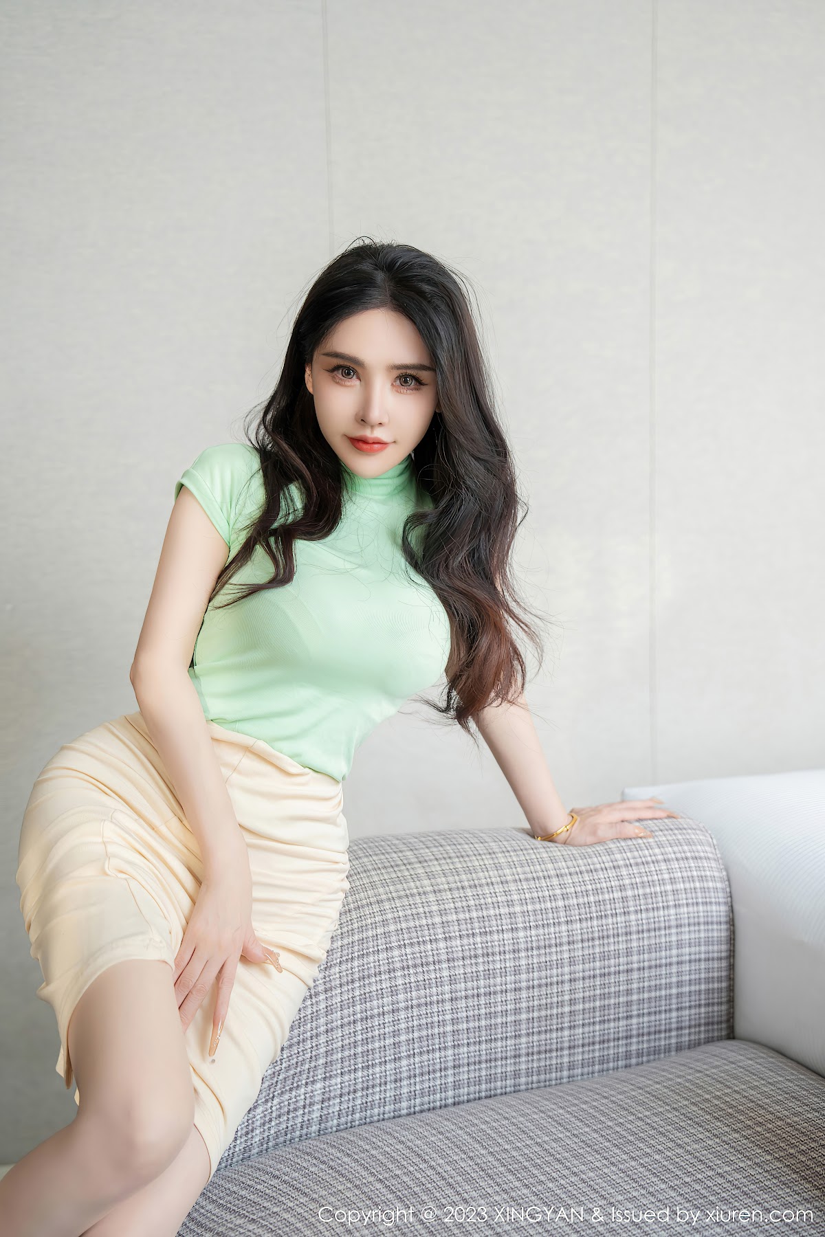 XingYan Vol.215 Pan Jiaojiao (潘娇娇) - P5