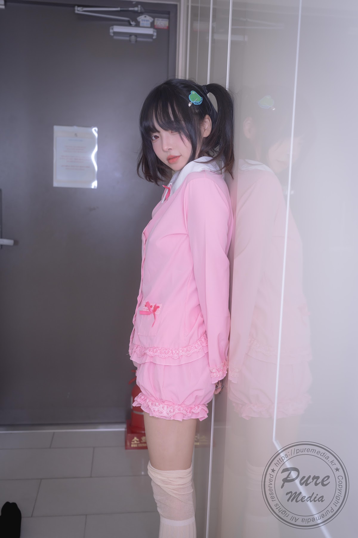 Pure Media Vol.266 Jelly (젤리) – Cutie Rabbit & Pink Hole - P134
