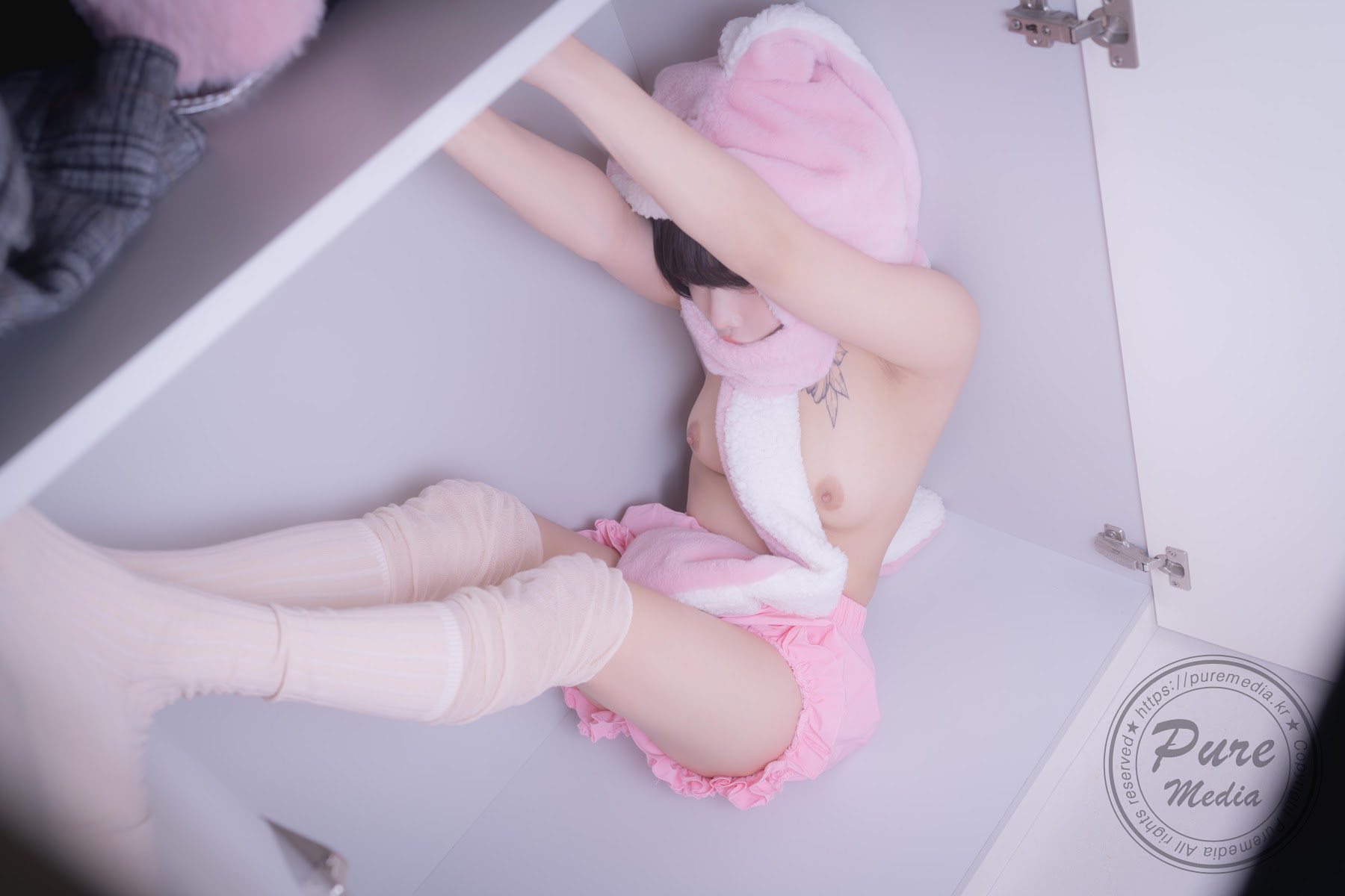 Pure Media Vol.266 Jelly (젤리) – Cutie Rabbit & Pink Hole - P155