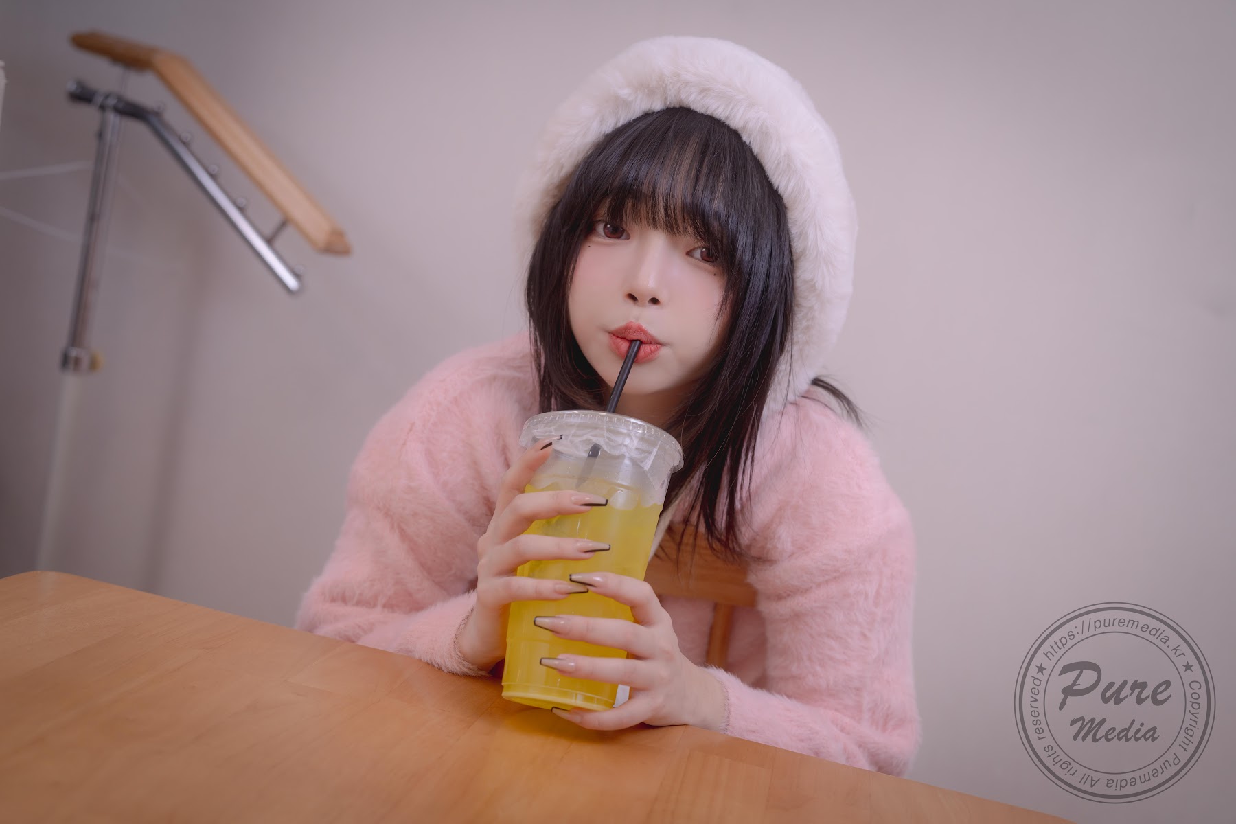 Pure Media Vol.266 Jelly (젤리) – Cutie Rabbit & Pink Hole - P36