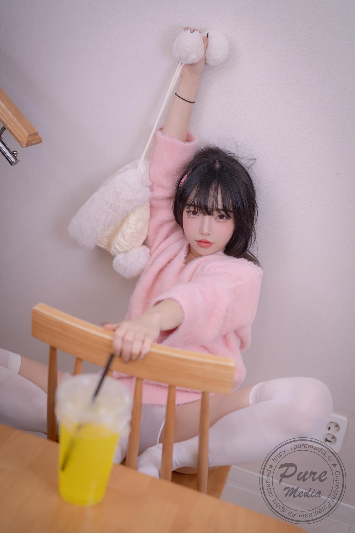 Pure Media Vol.266 Jelly (젤리) – Cutie Rabbit & Pink Hole - P38