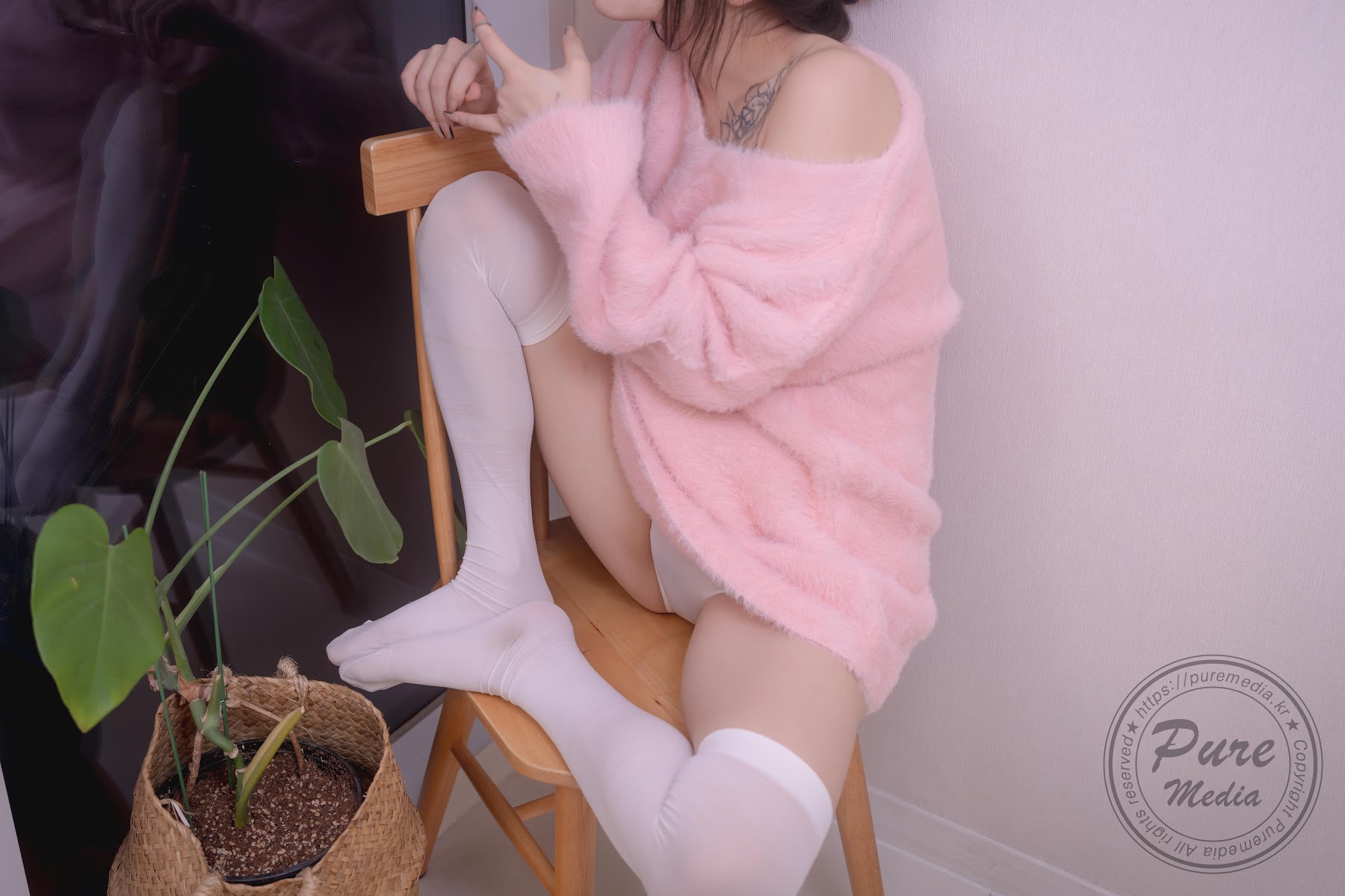 Pure Media Vol.266 Jelly (젤리) – Cutie Rabbit & Pink Hole - P54