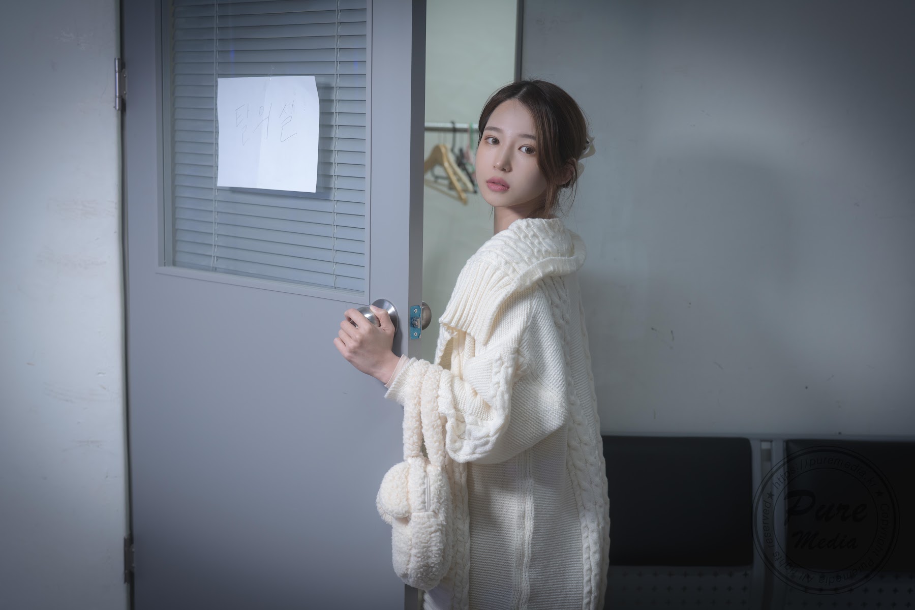 Pure Media Vol.269 Yeha (예하) – Visit Suspicious Hospital - P32
