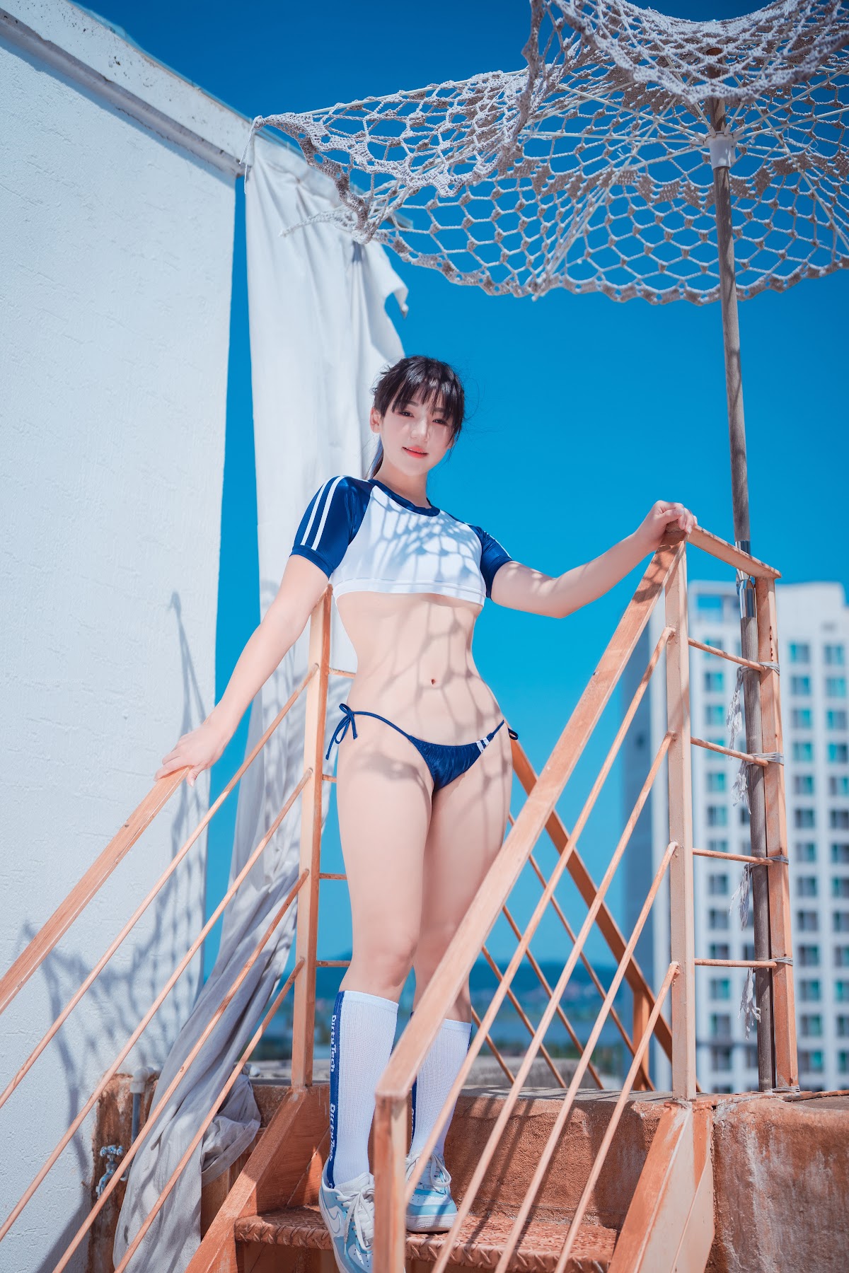 DJAWA Photo – HENDOONG – Swimming Lessons #14 - P81