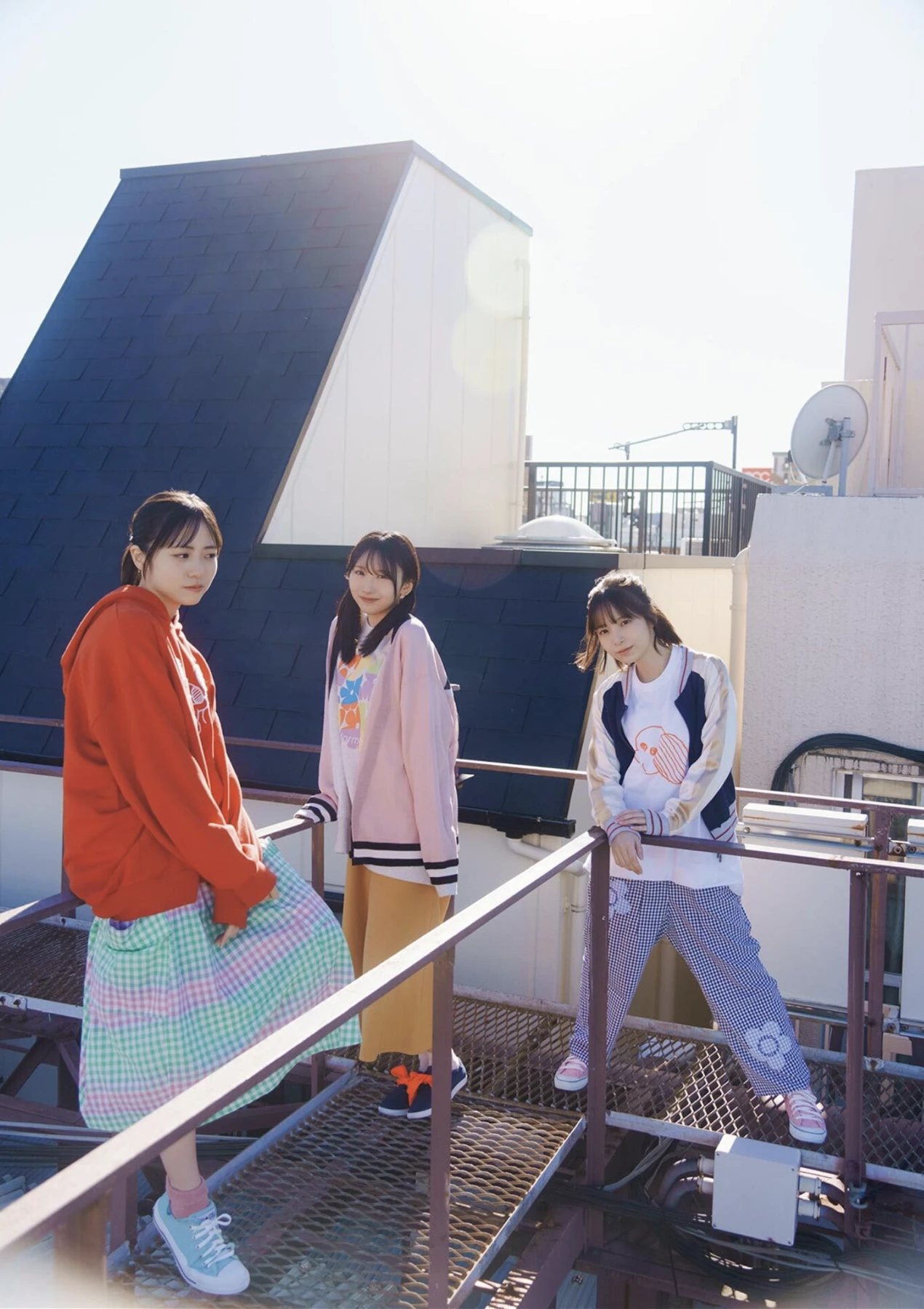 正源司陽子&藤嶌果歩&渡辺莉奈, B.L.T. 2026.03 (ビー・エル・ティー 2026年3月号) - P17