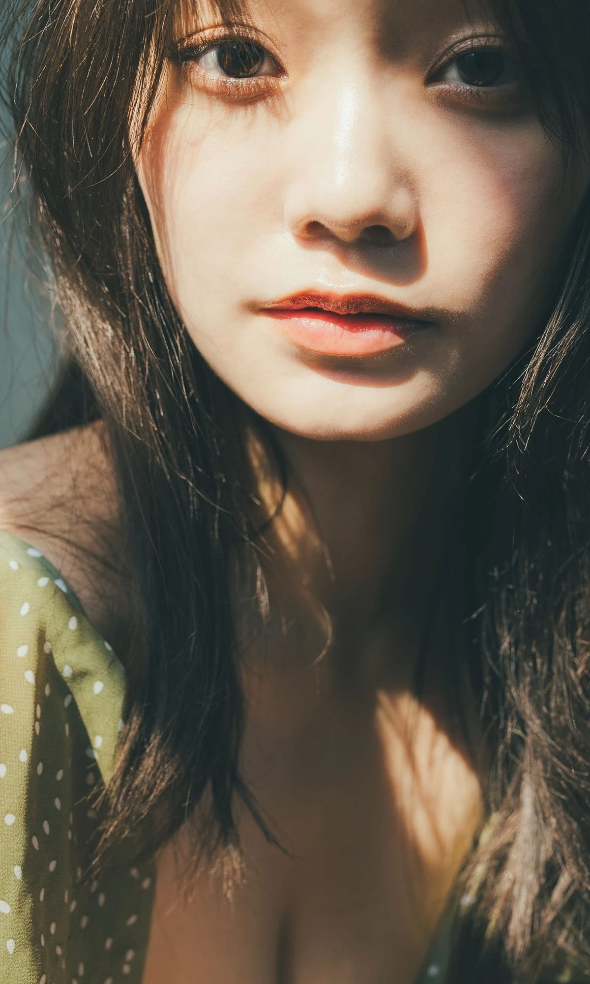 Shino Aoto 青戸しの, 週プレ Photo Book 「WHITE and・・・」 Set.02 - P31
