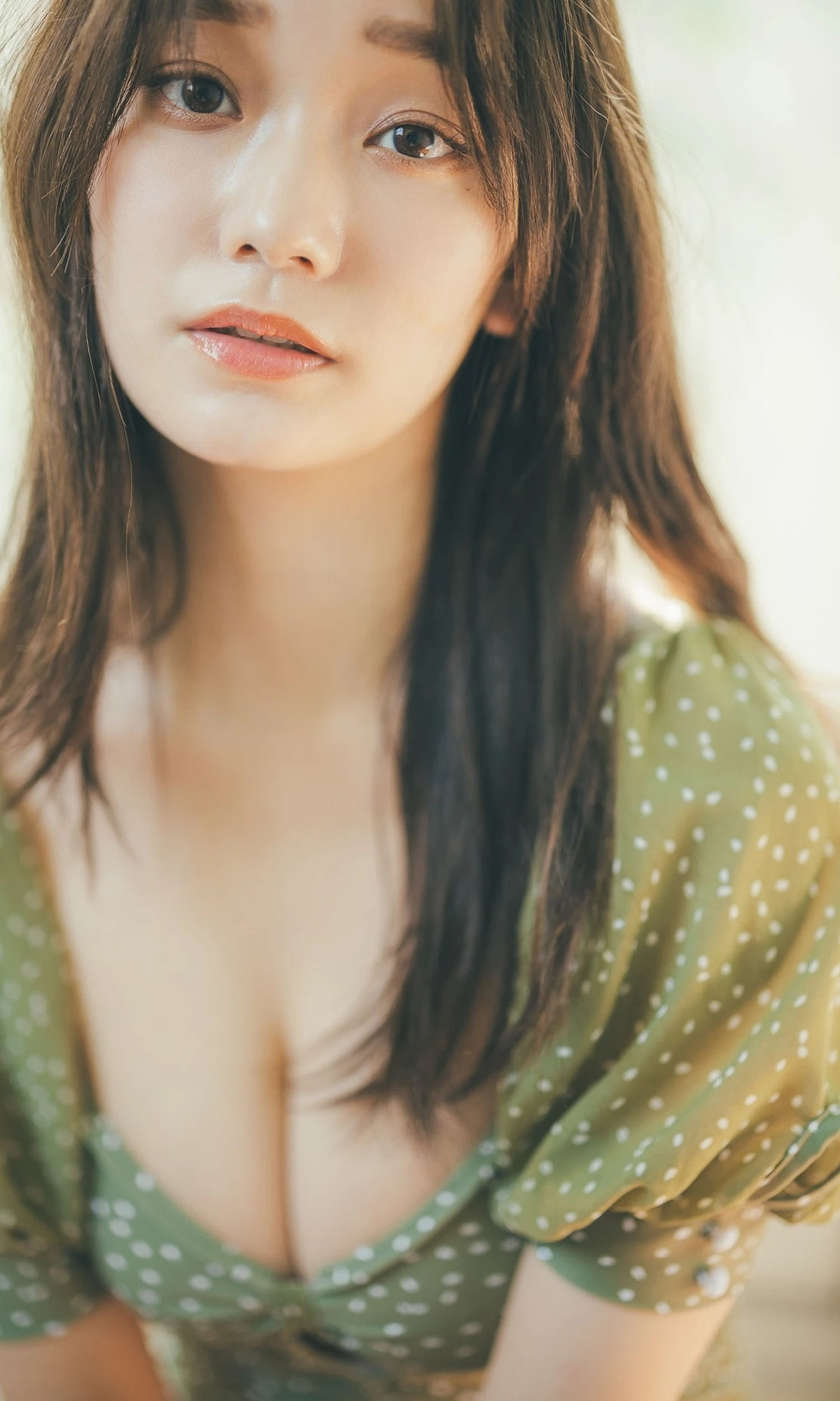 Shino Aoto 青戸しの, 週プレ Photo Book 「WHITE and・・・」 Set.02 - P32