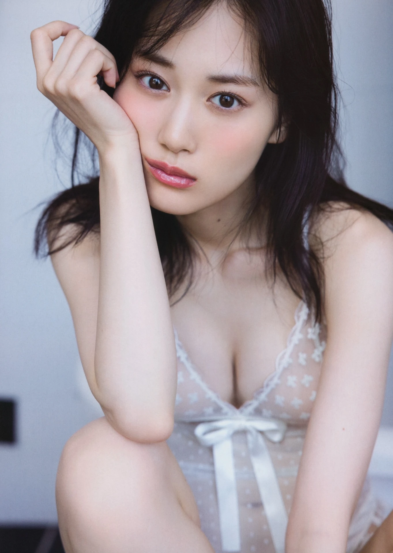 Mizuki Yamashita 山下美月, 2nd写真集 「ヒロイン」 Set.04 - P27