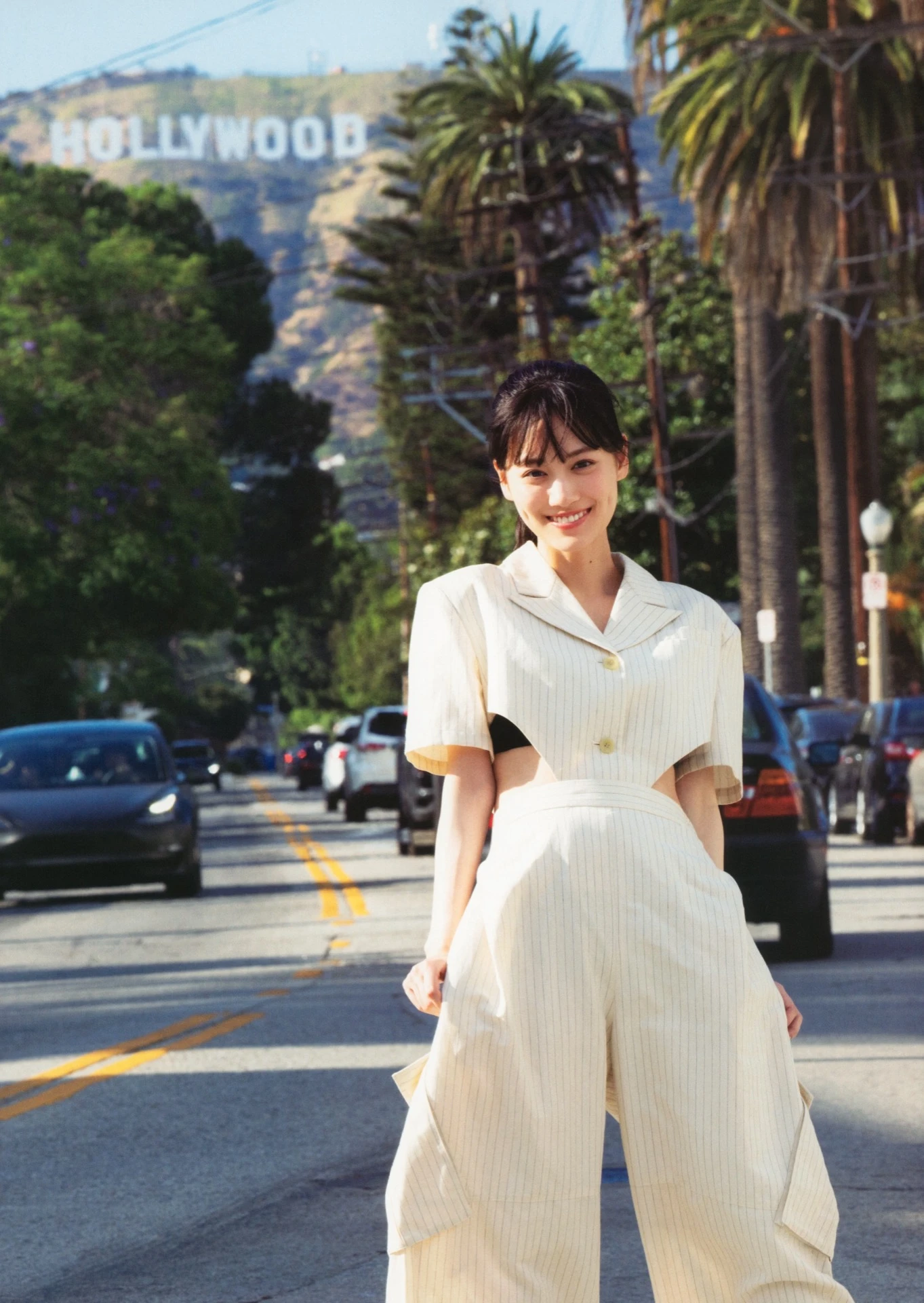 Mizuki Yamashita 山下美月, 2nd写真集 「ヒロイン」 Set.04 - P32
