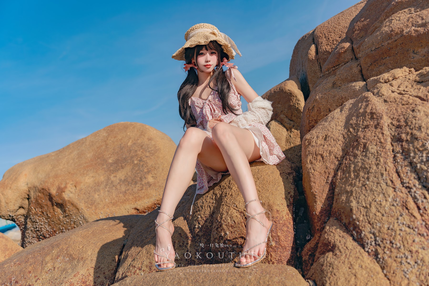 Coser@黏黏团子兔 – 邻家小妹&日不落 - P9