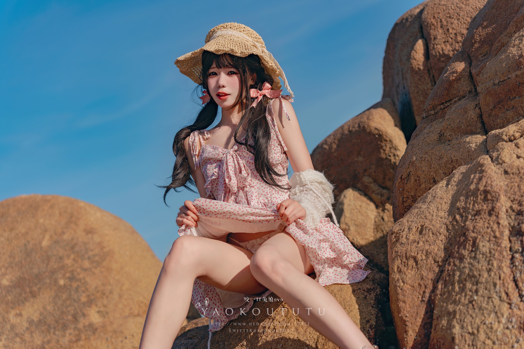 Coser@黏黏团子兔 – 邻家小妹&日不落 - P11