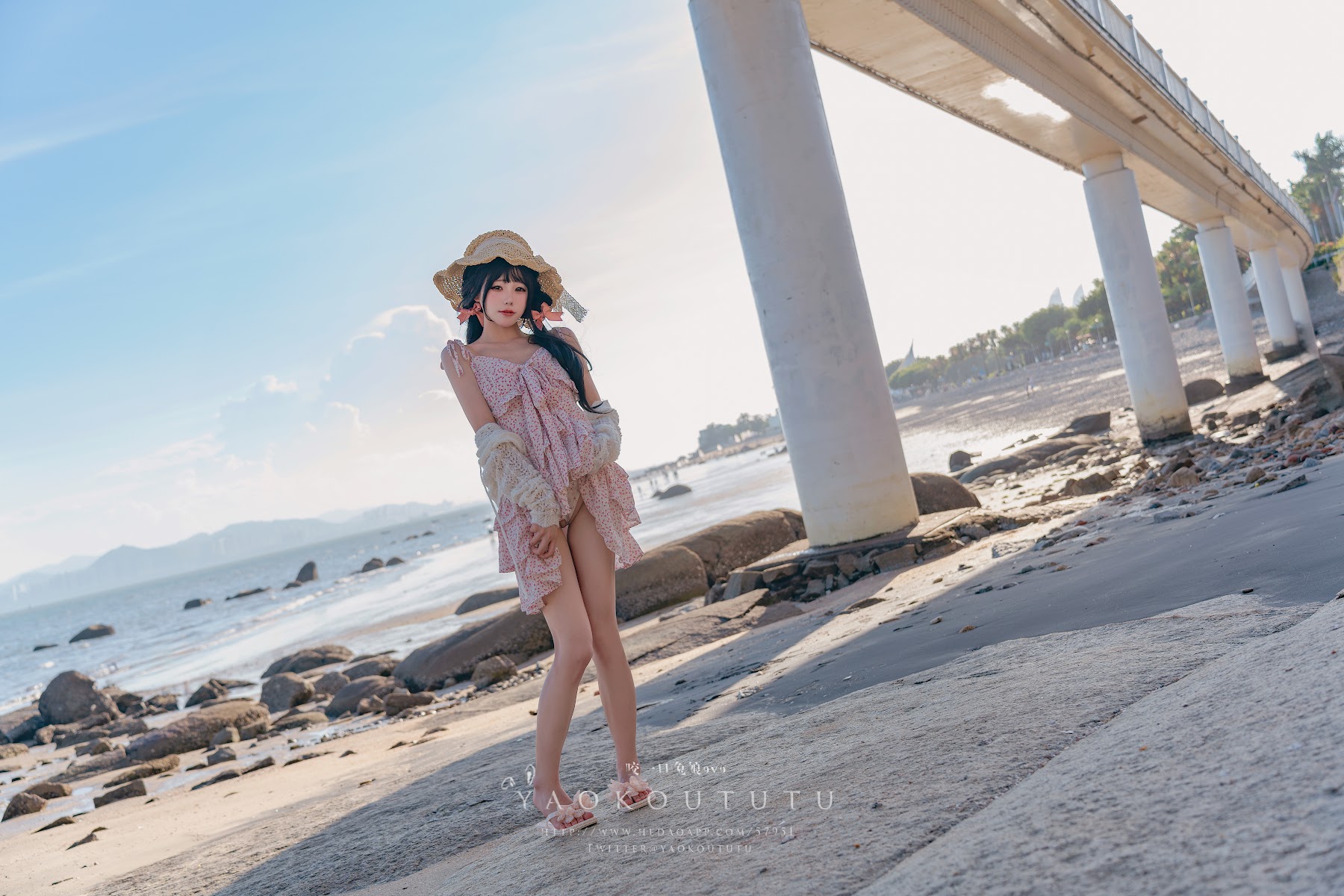 Coser@黏黏团子兔 – 邻家小妹&日不落 - P13