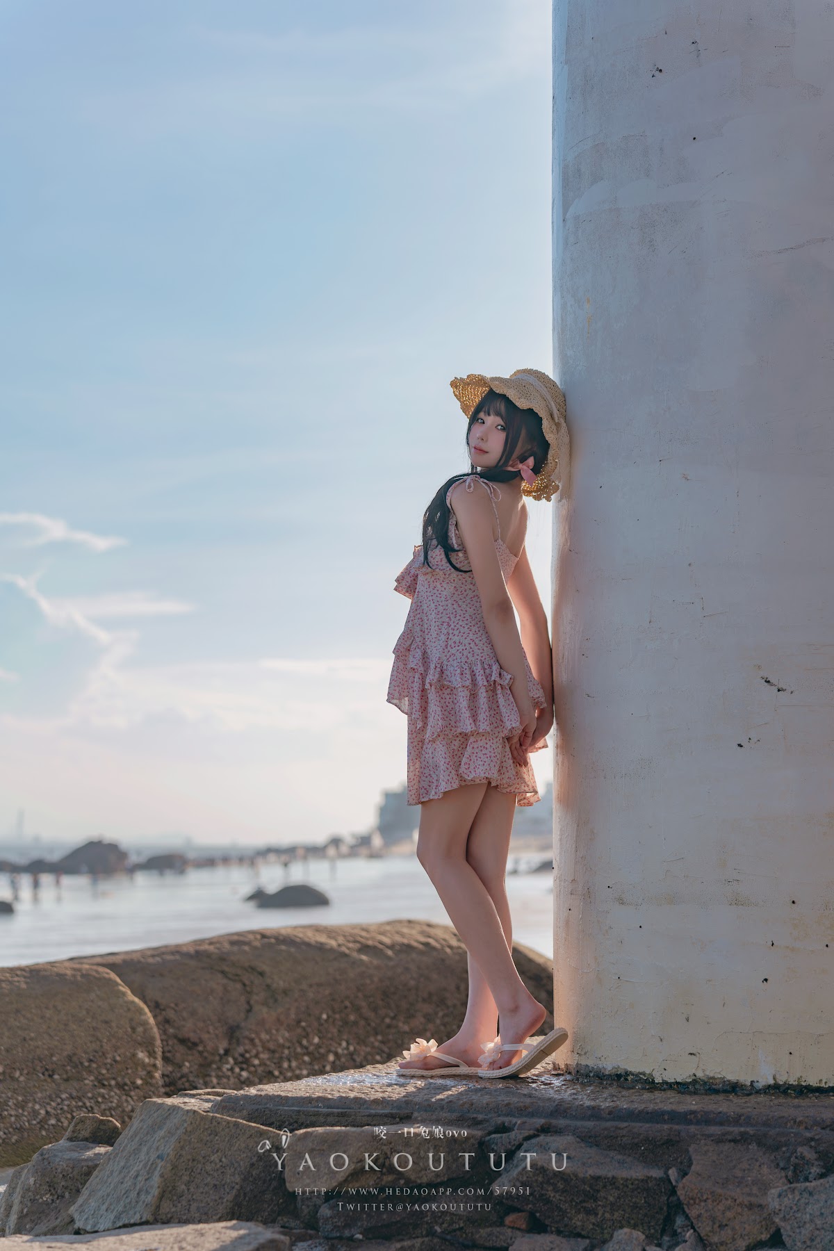 Coser@黏黏团子兔 – 邻家小妹&日不落 - P15