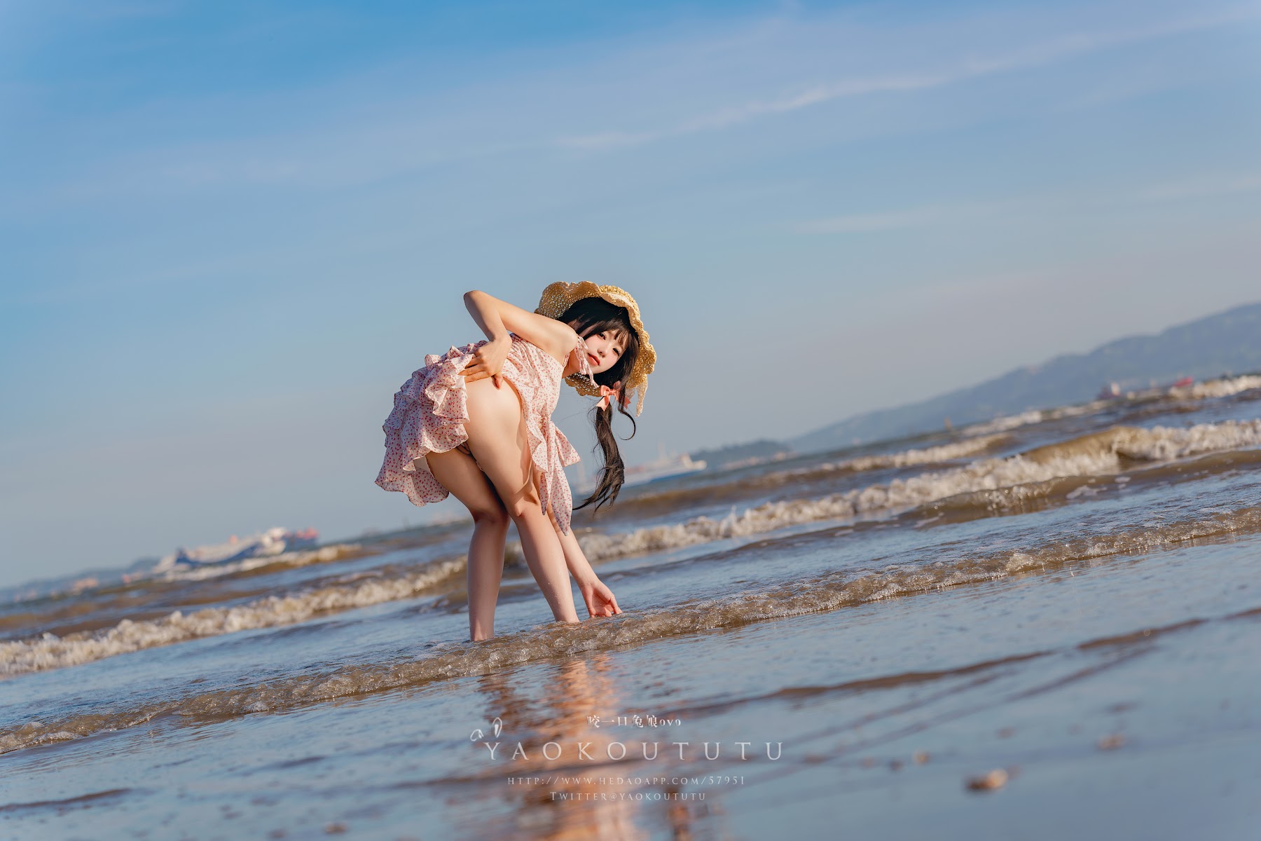 Coser@黏黏团子兔 – 邻家小妹&日不落 - P21