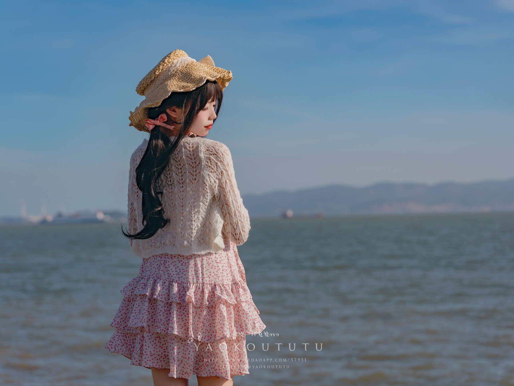 Coser@黏黏团子兔 – 邻家小妹&日不落 - P23