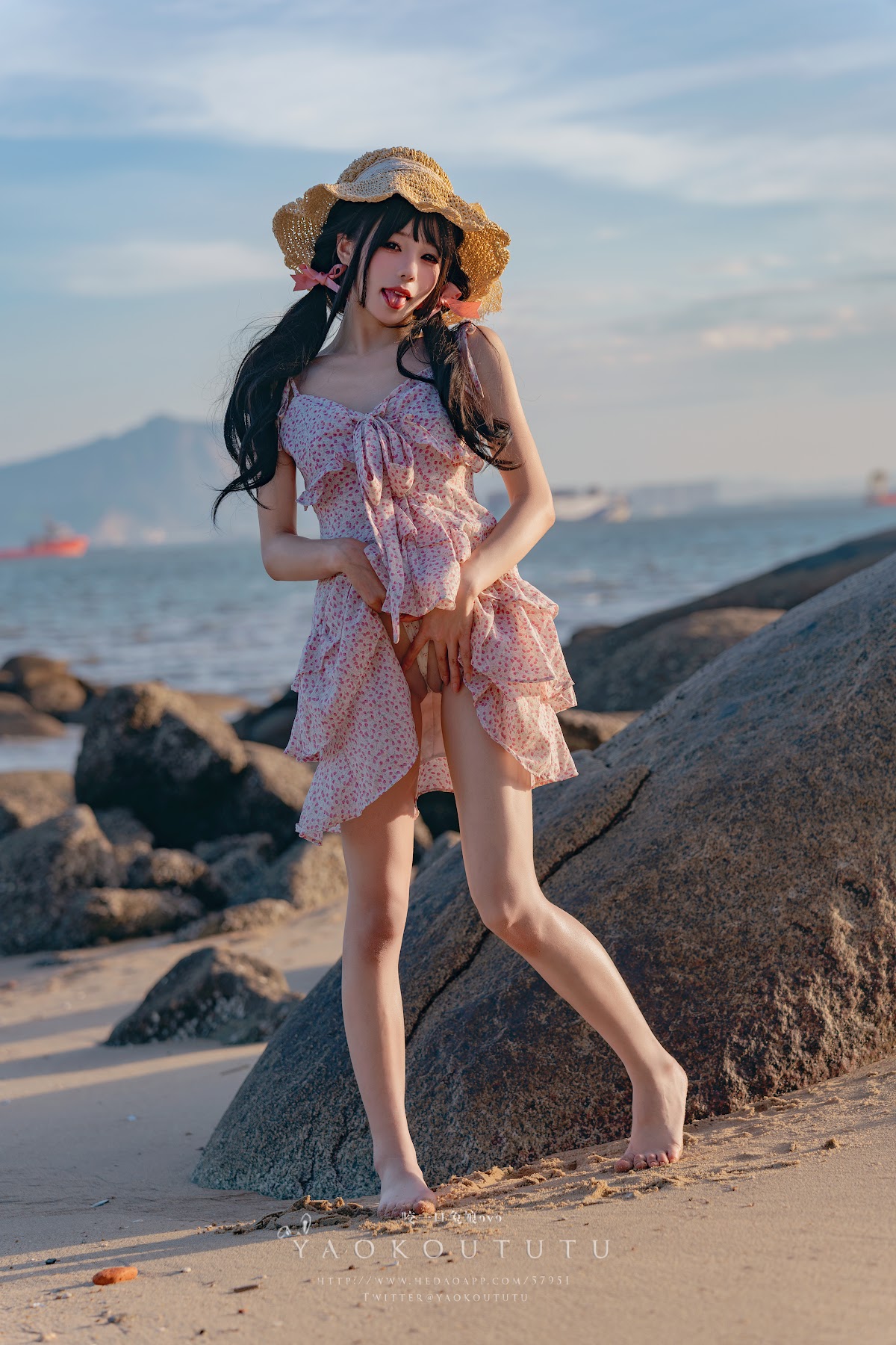 Coser@黏黏团子兔 – 邻家小妹&日不落 - P28