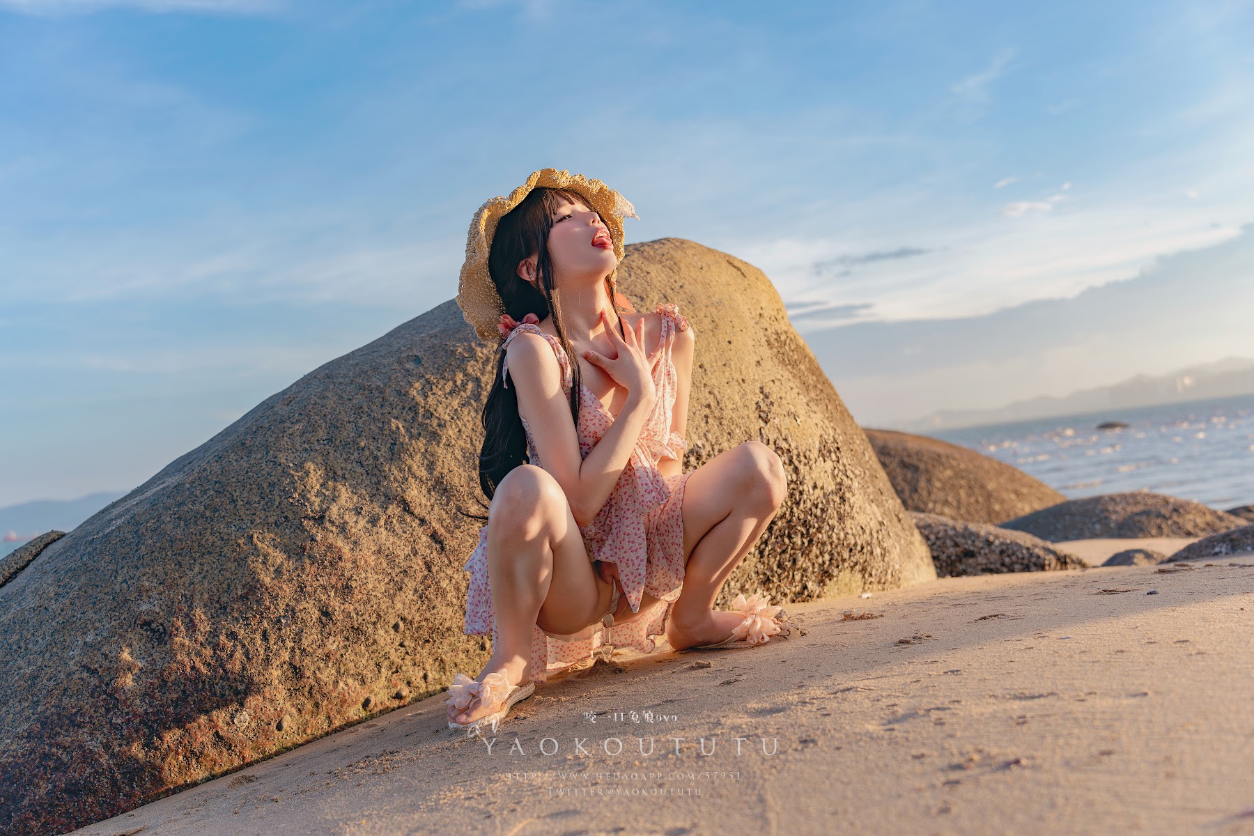 Coser@黏黏团子兔 – 邻家小妹&日不落 - P49