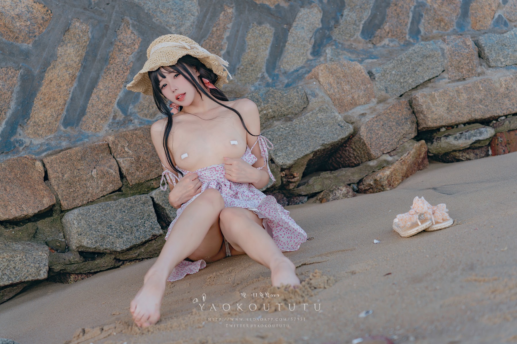 Coser@黏黏团子兔 – 邻家小妹&日不落 - P52