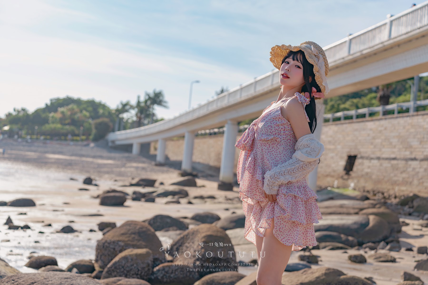 Coser@黏黏团子兔 – 邻家小妹&日不落 - P5