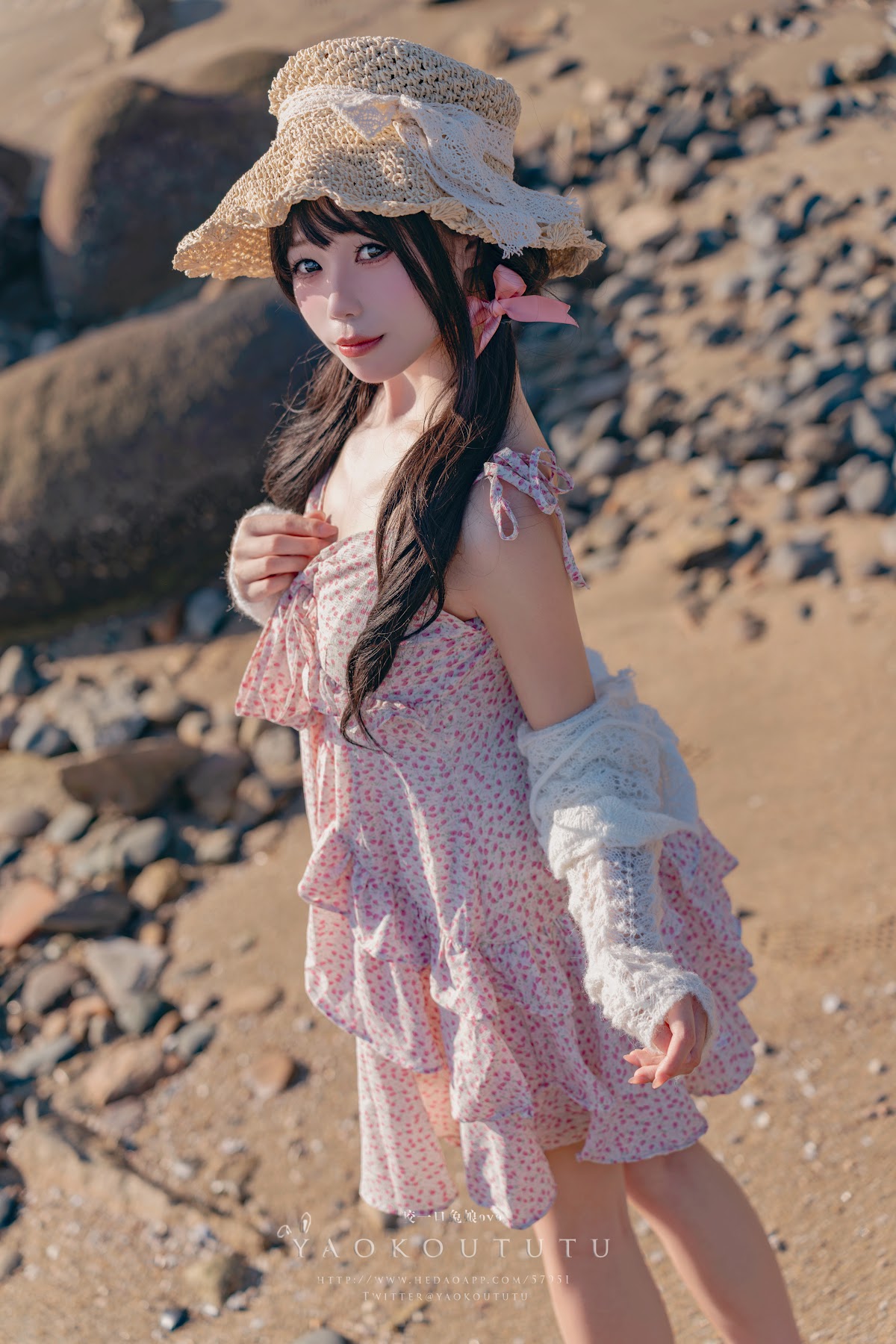 Coser@黏黏团子兔 – 邻家小妹&日不落 - P6