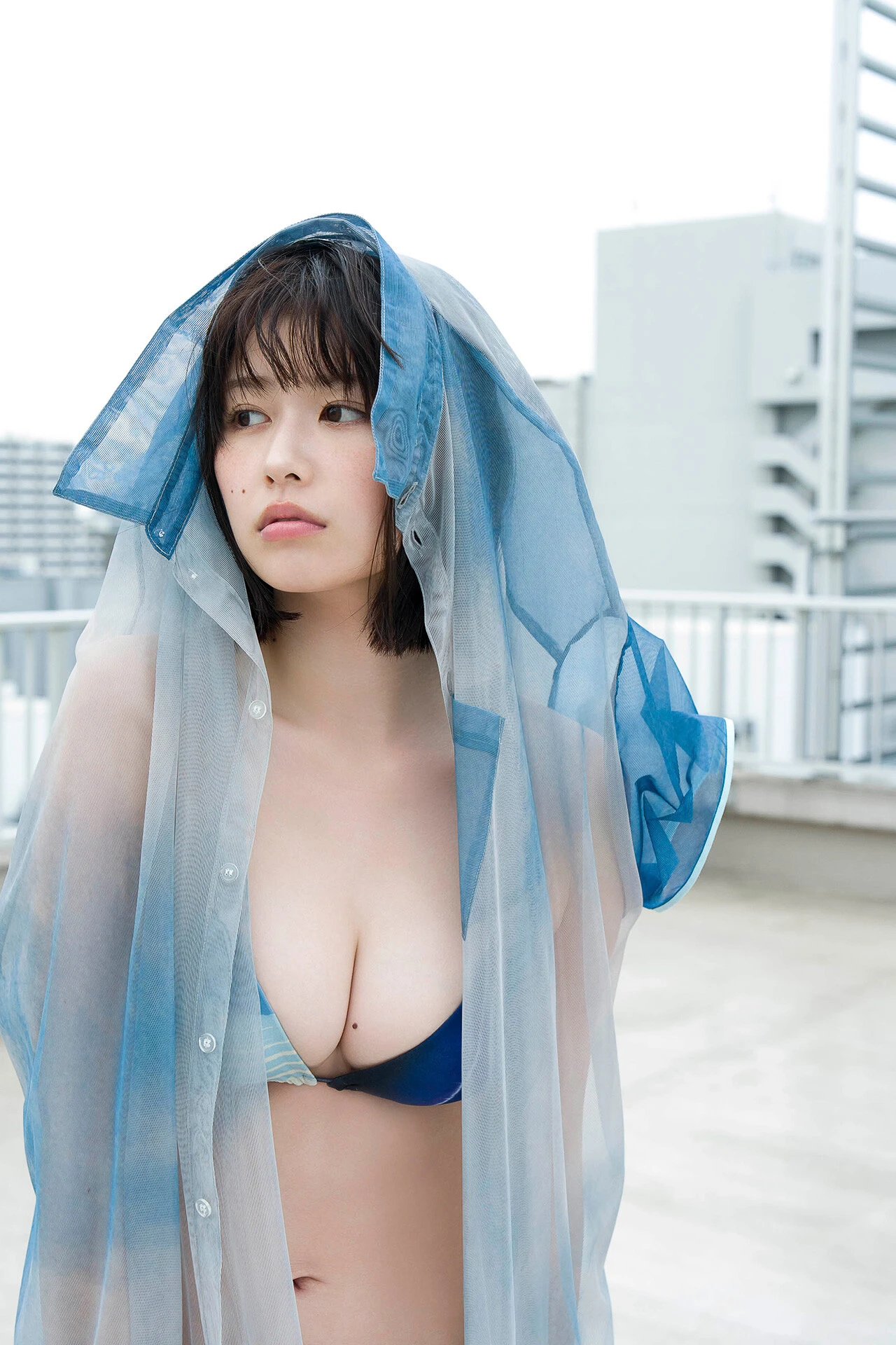 Yuzuha Saeki 冴木柚葉, FLASHデジタル写真集 「Lumiere」 Set.01 - P10