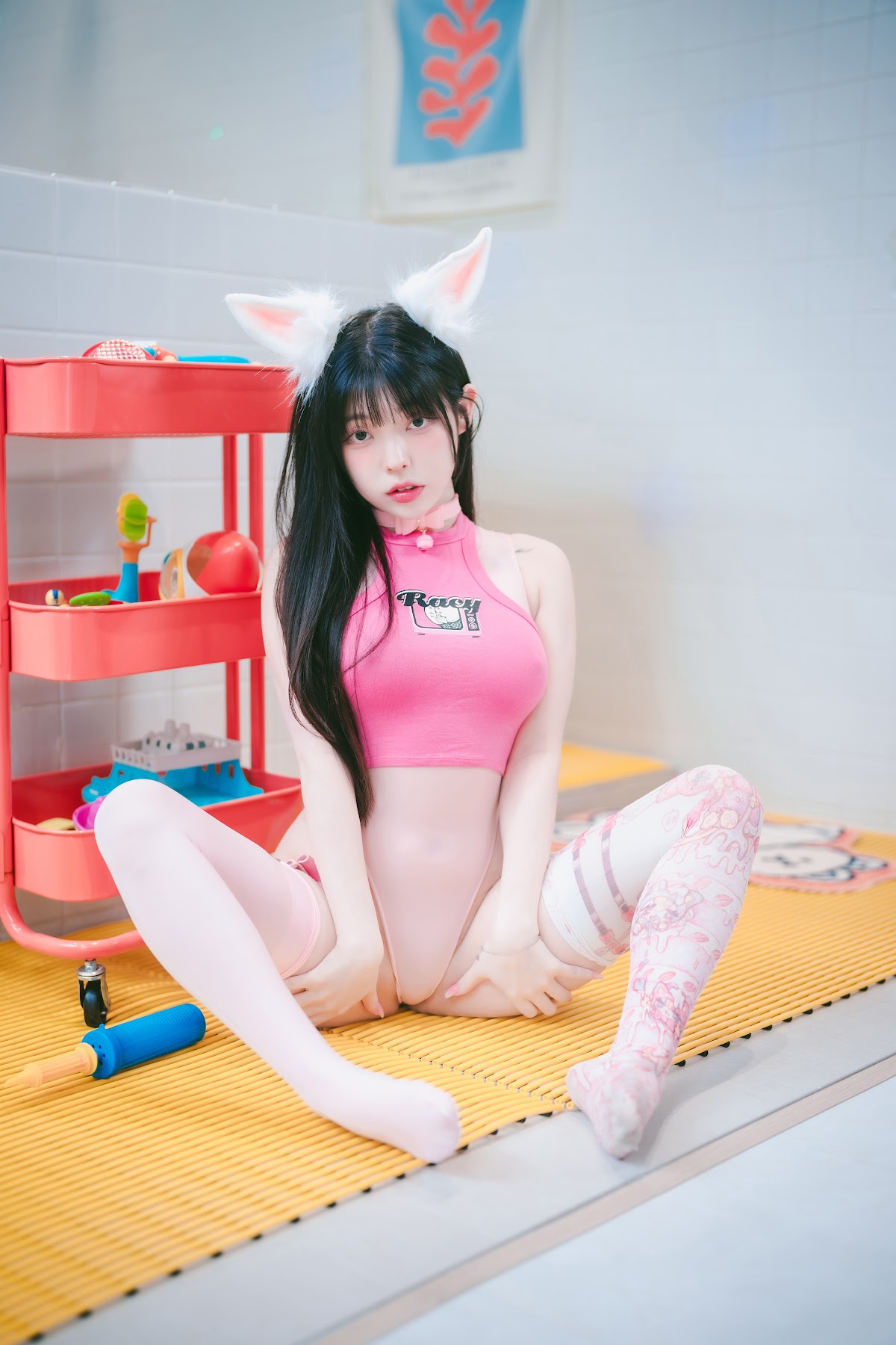 DJAWA Photo – Yudi (유디) – Pink Bunny & Black Cat - P11