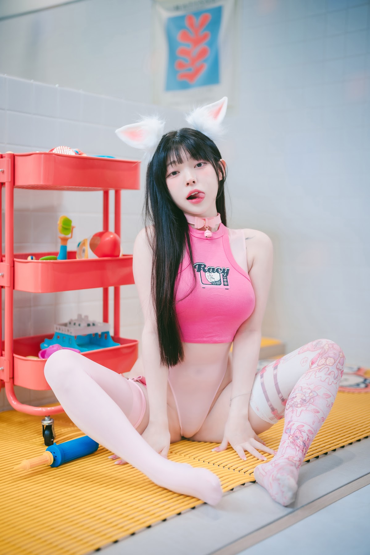 DJAWA Photo – Yudi (유디) – Pink Bunny & Black Cat - P12