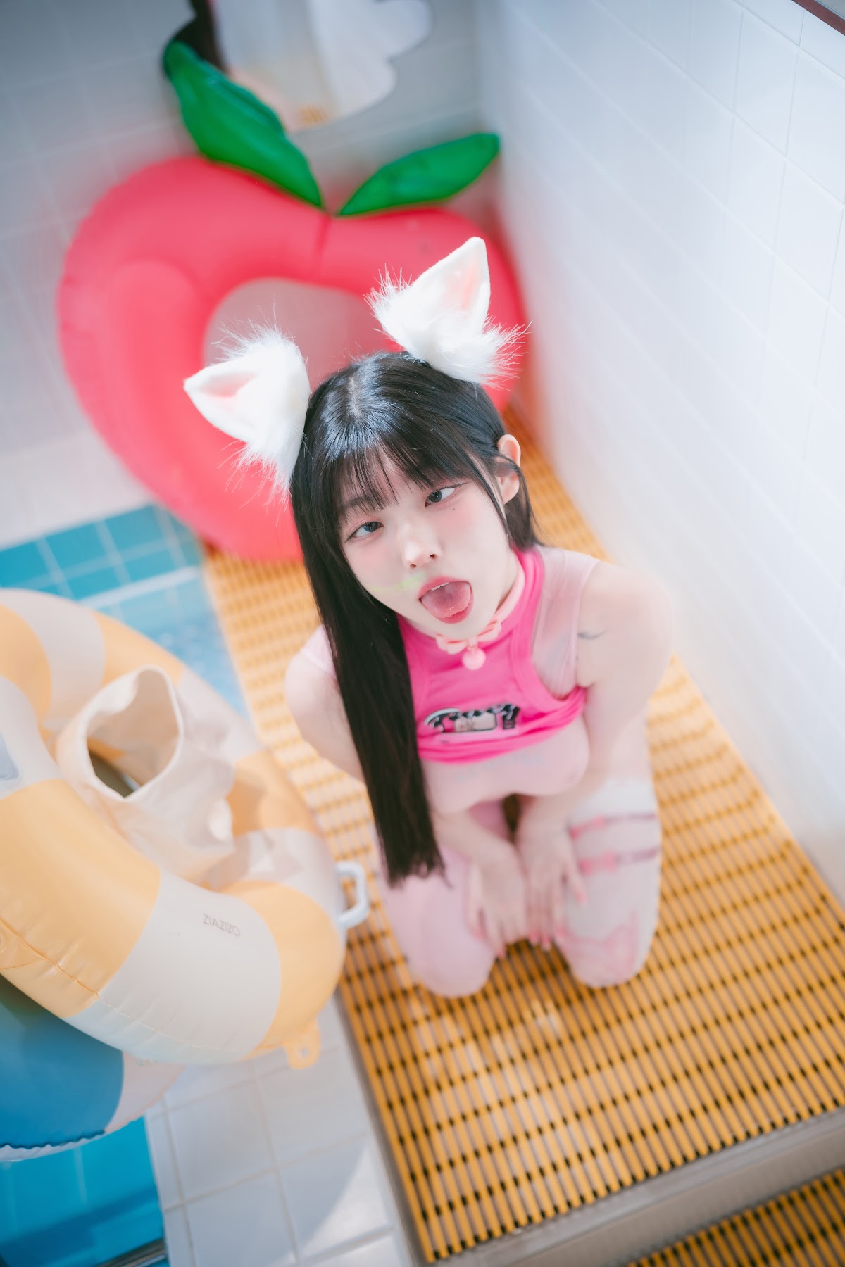 DJAWA Photo – Yudi (유디) – Pink Bunny & Black Cat - P39