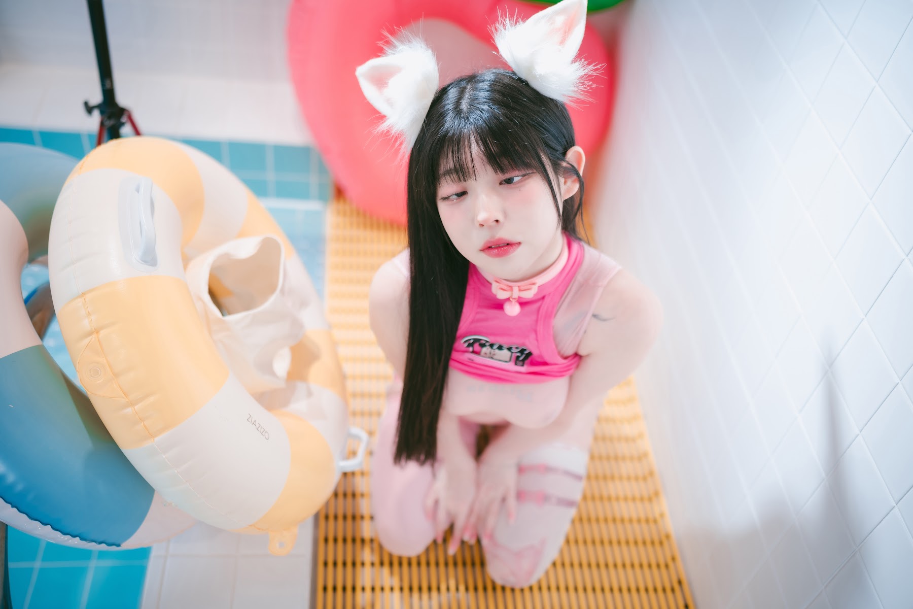 DJAWA Photo – Yudi (유디) – Pink Bunny & Black Cat - P40